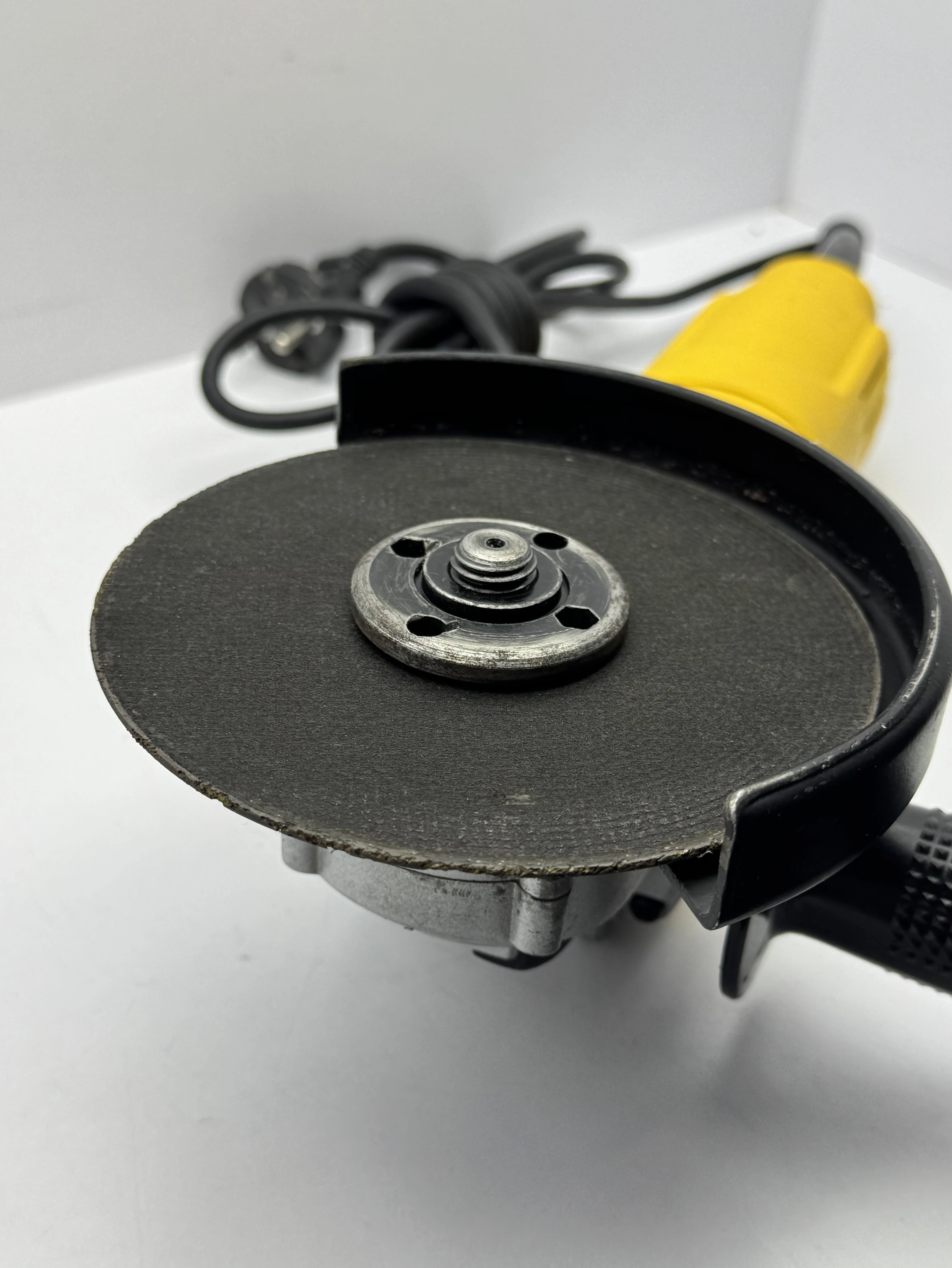 szlifierka-katowa-dewalt-dwe4117-125mm-m14-1200-obr-950w-rodzaj-zasilania-128529-2