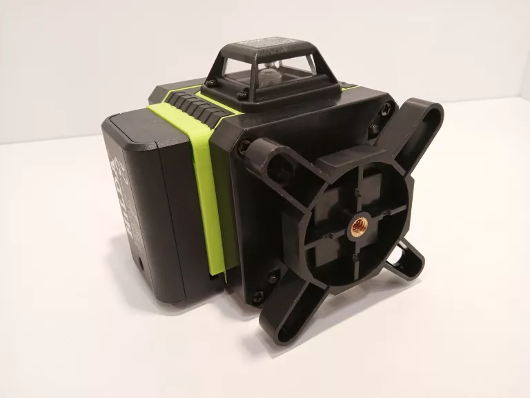 laser-krzyzowy-360-hilda-4d-laser-level-jh-01-poziomica-4d-stan-11323-2