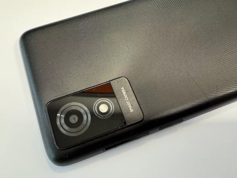 telefon-tcl-501-stan-11323-2