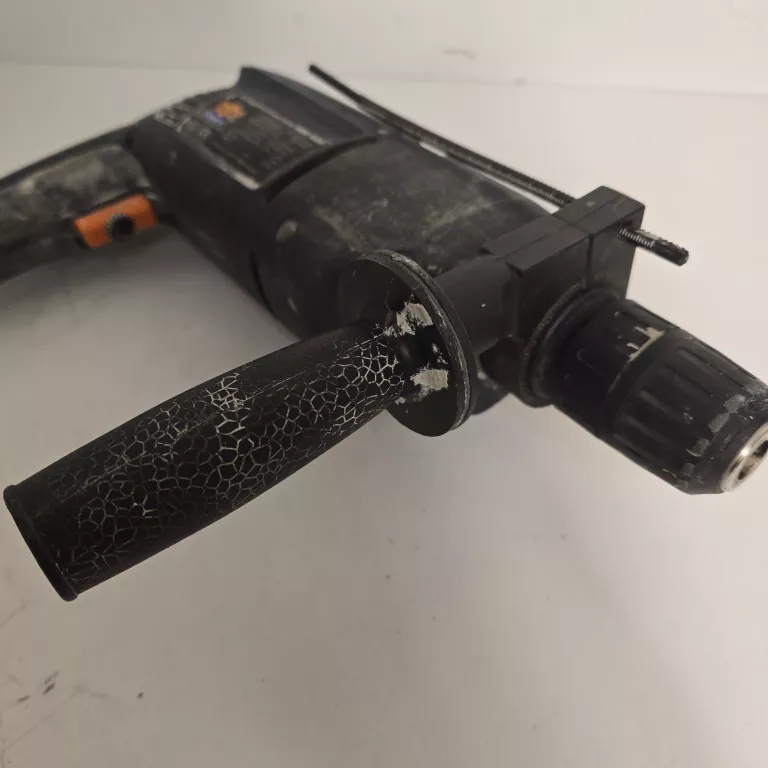 mlotowiertarka-top-craft-sbe-820-energia-udaru-100