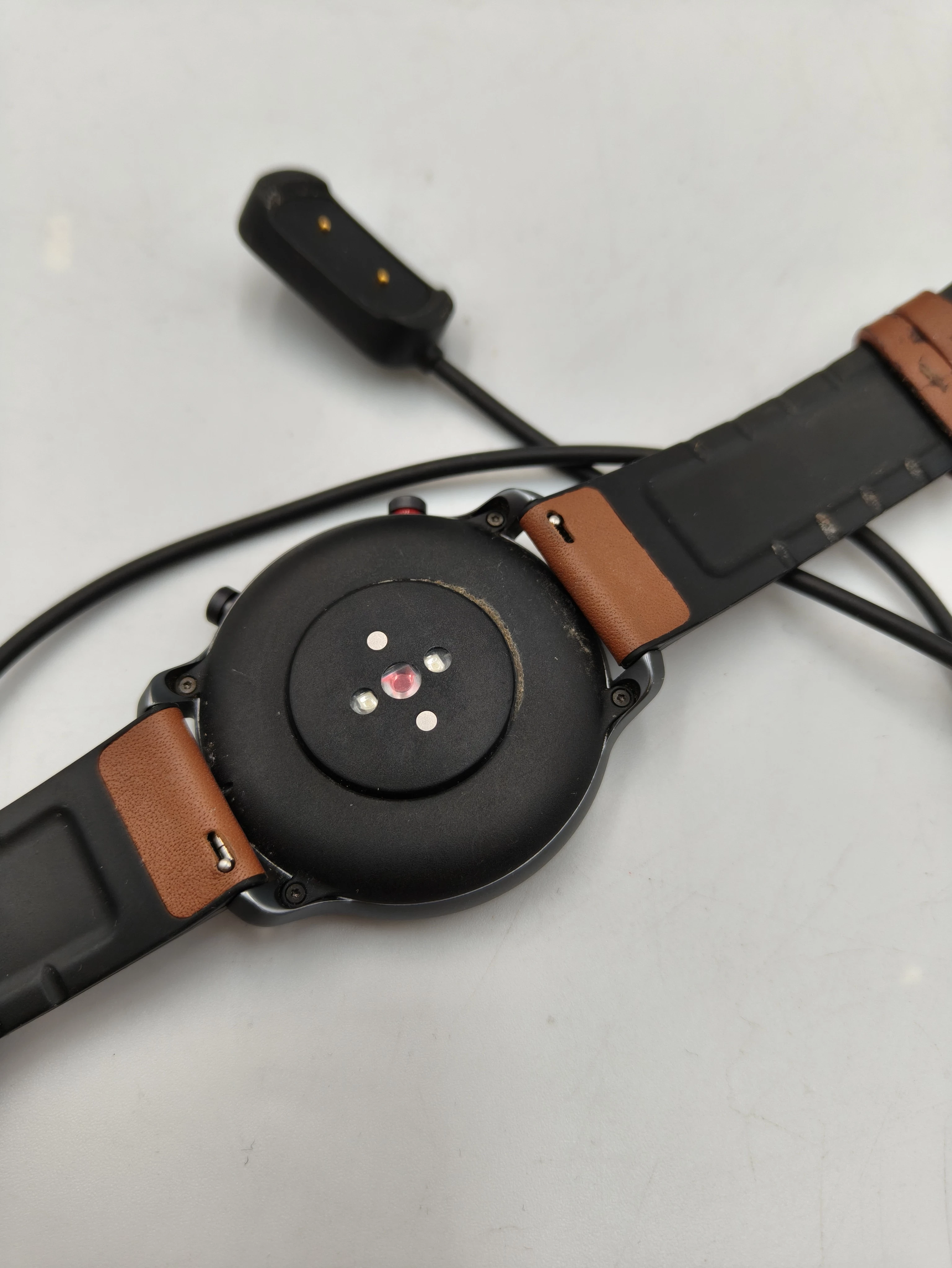 smartwatch-amazfit-gtr-47mm-stan-11323-2