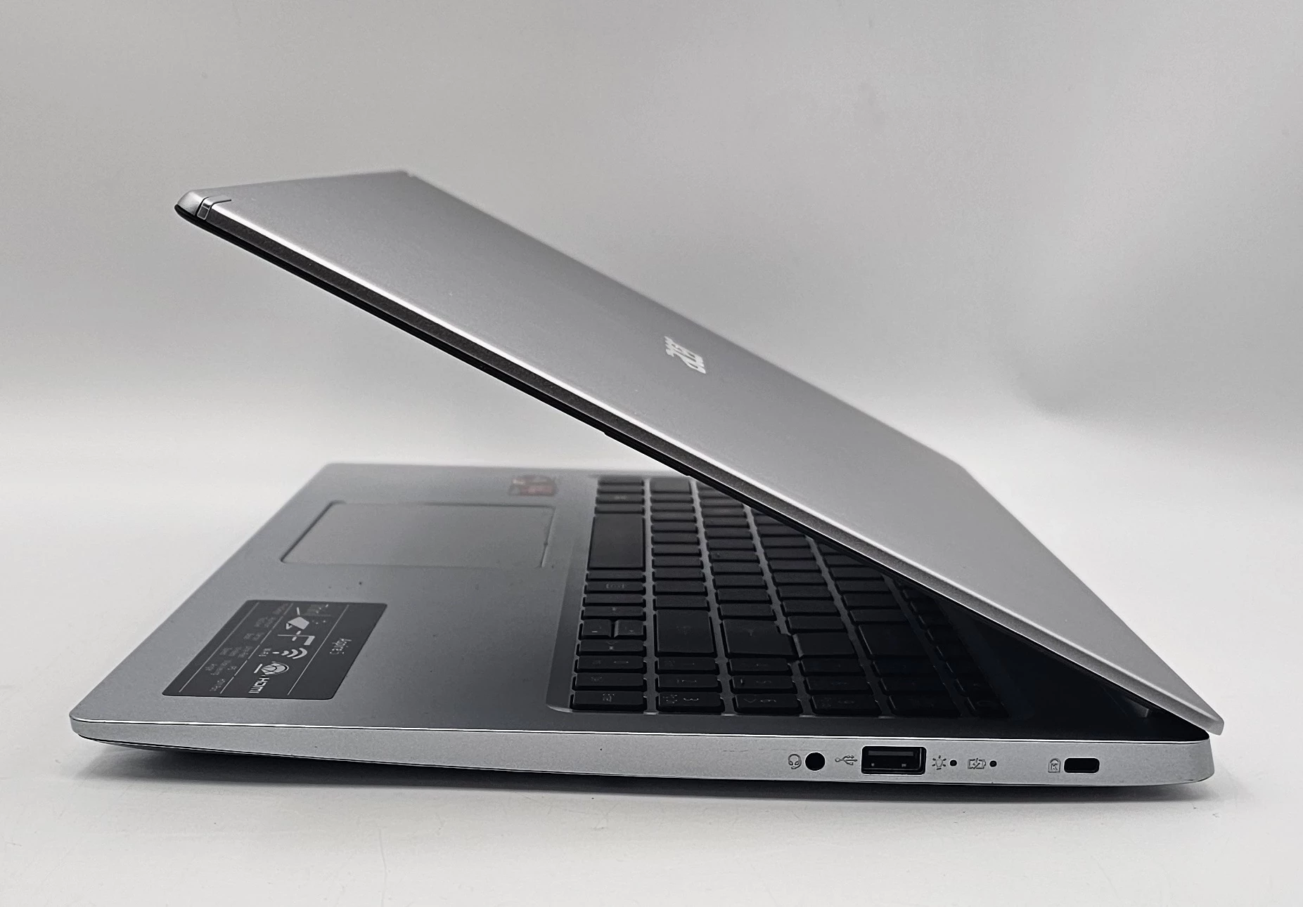 acer-aspire-5-a515-45-r58w-ryzen-5-5500u-8gb-512gb-win11h-komplet-gw-liczba-rdzeni-procesora-4329-5