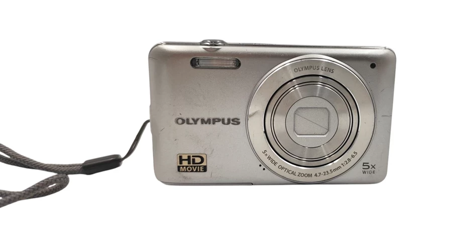 aparat-kompaktowy-olympus-vg-120-srebrny-ladowarka-ean-gtin-0018208943104