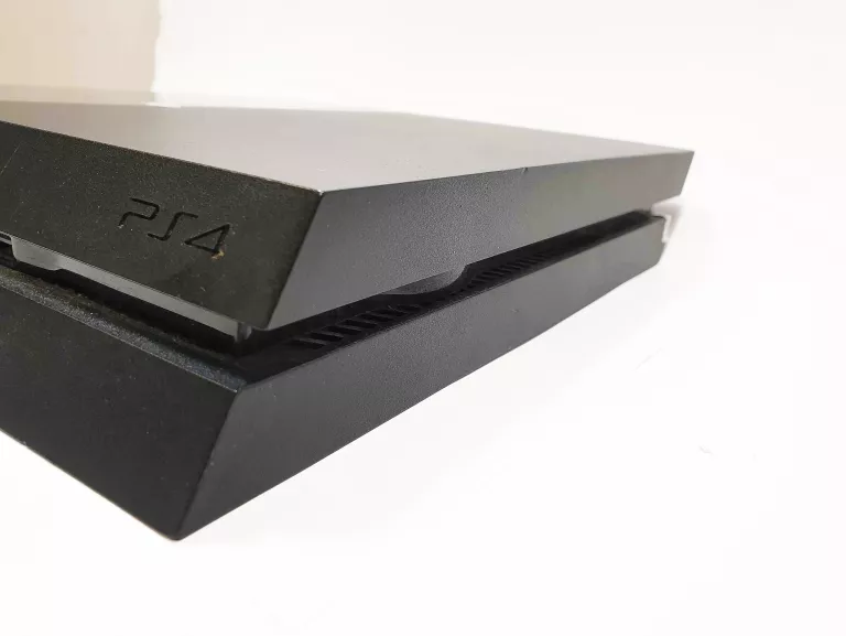 konsola-ps4-pad-500-gb-liczba-kontrolerow-w-zestawie-205994-225550