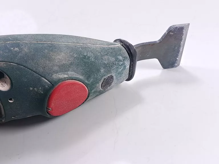 skrobak-elektryczny-bosch-pse-180e-4-koncowki-glebokosc-strugania-1200