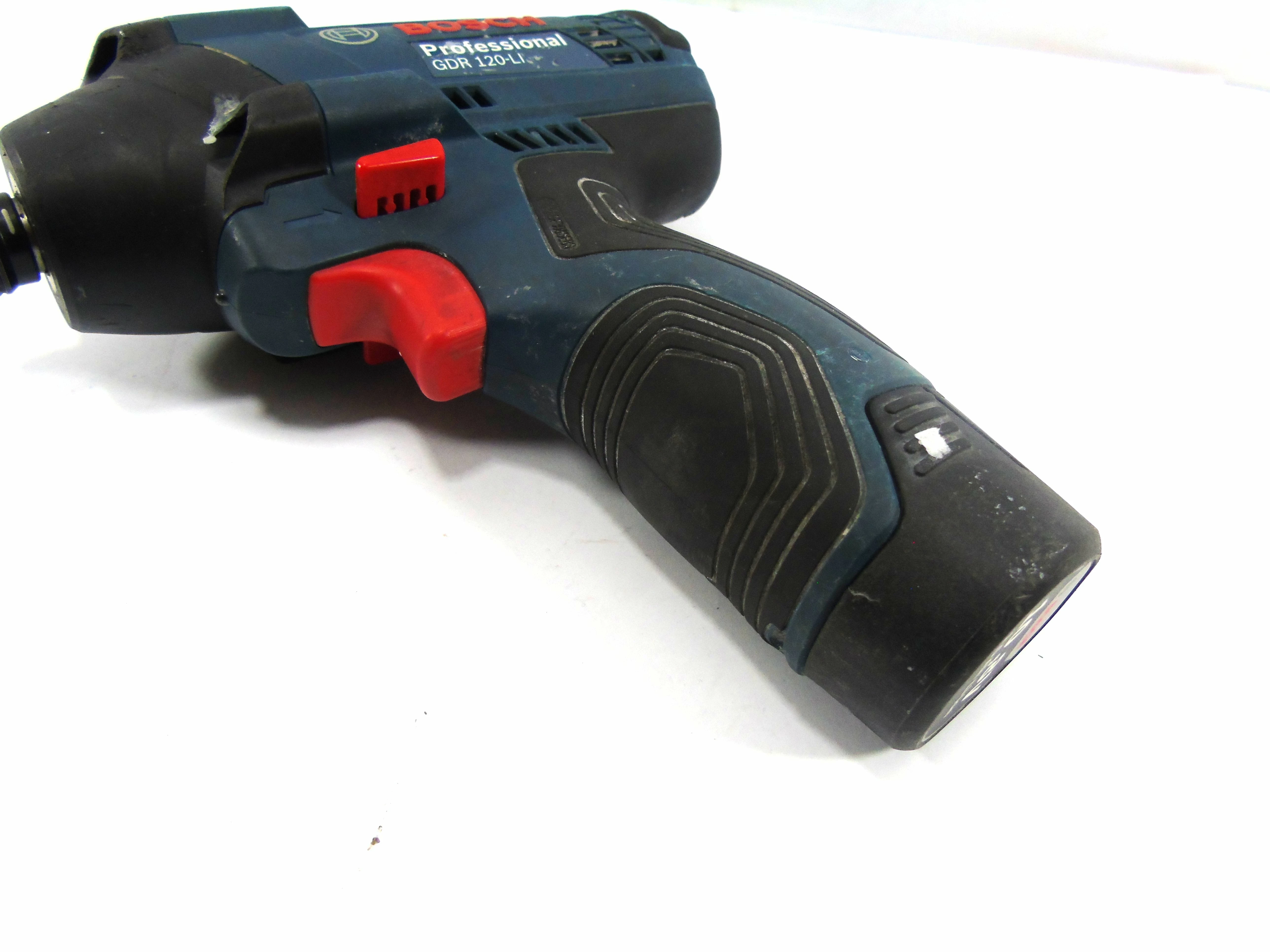 zakretarka-udarowa-bosch-professional-gdr-120-li-aku-15ah-maksymalny-moment-obrotowy-100