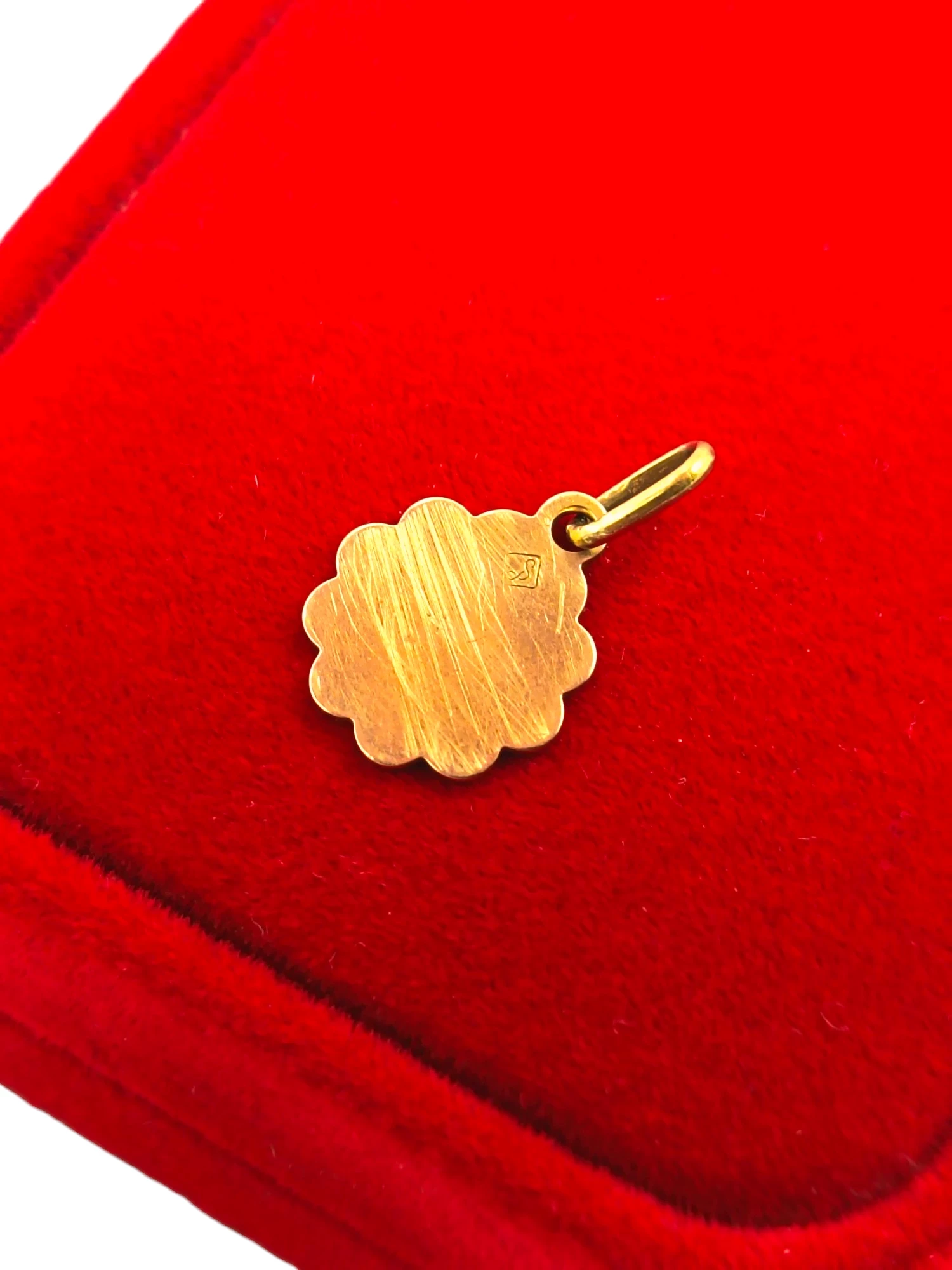 delikatna-zlota-zawieszka-052-g-rodzaj-2205-2