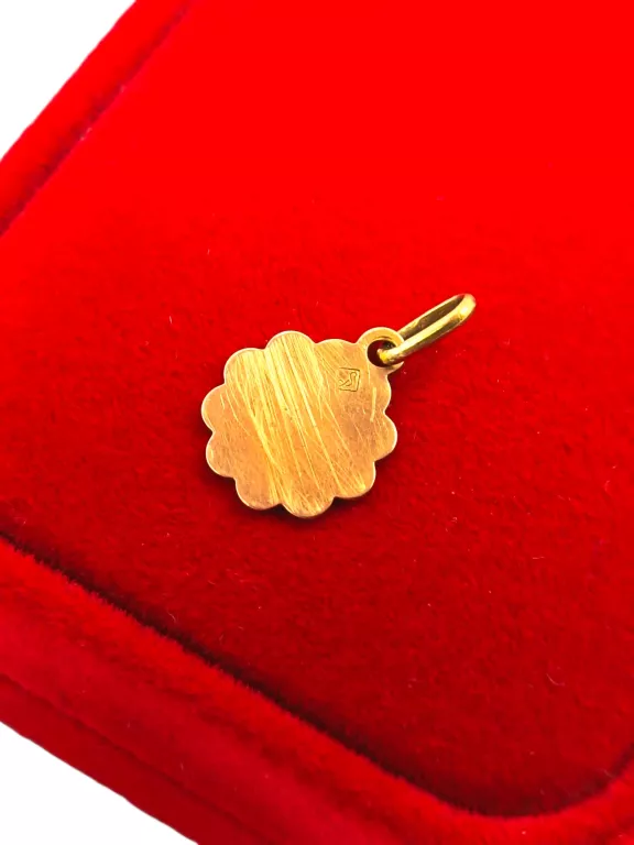 delikatna-zlota-zawieszka-052-g-rodzaj-2205-2