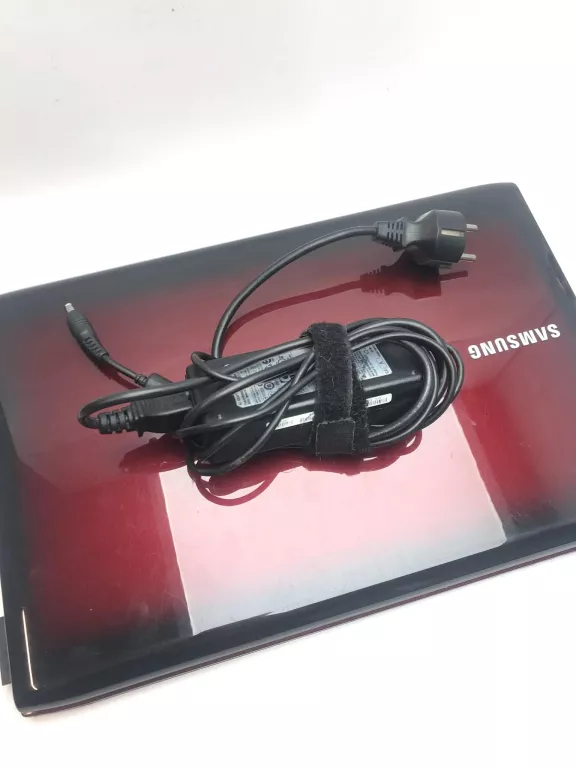 laptop-r580-samsung-czerwony-lad-rozdzielczosc-px-4474-60
