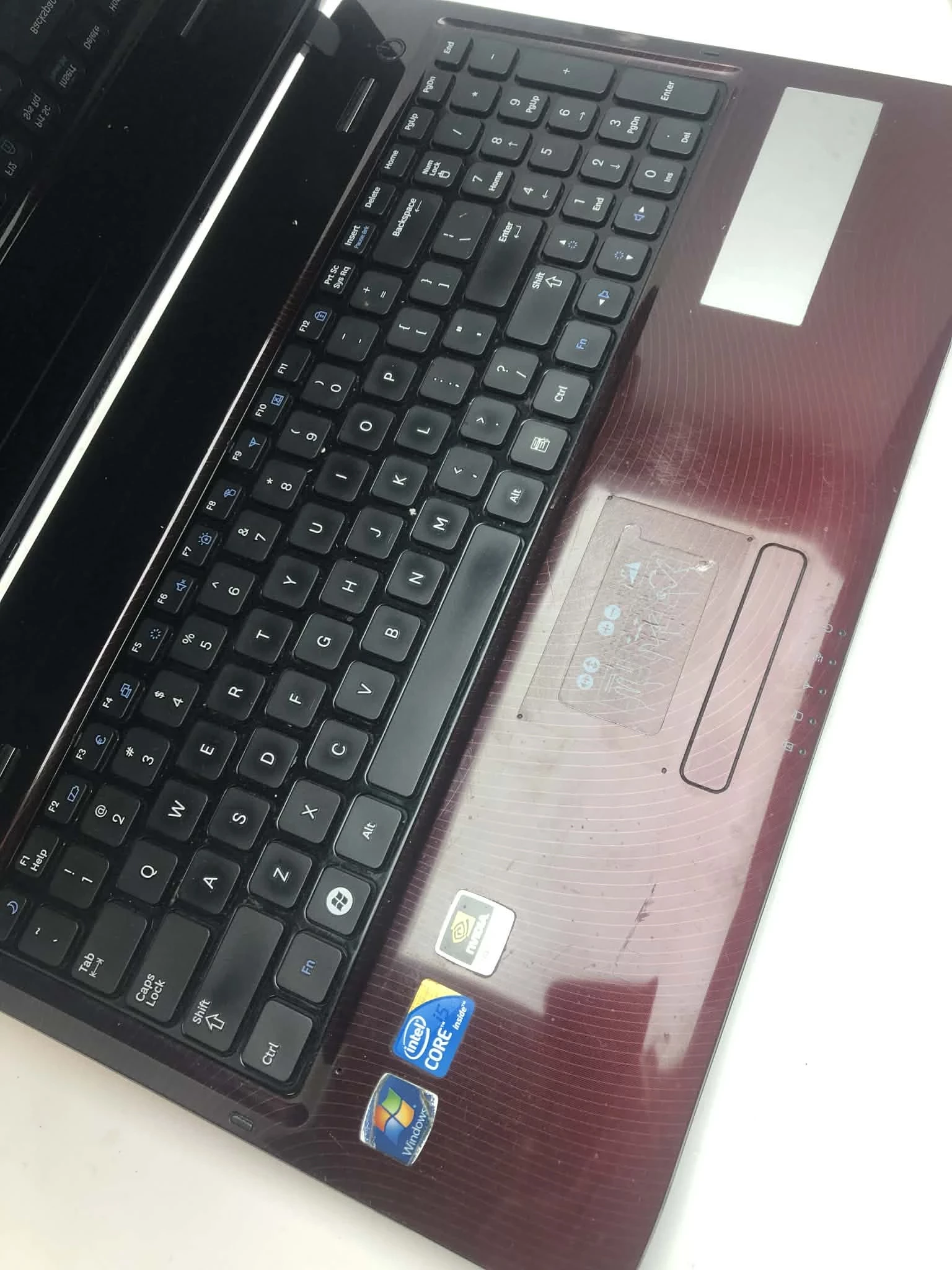 laptop-r580-samsung-czerwony-lad-ean-gtin-8806071307992