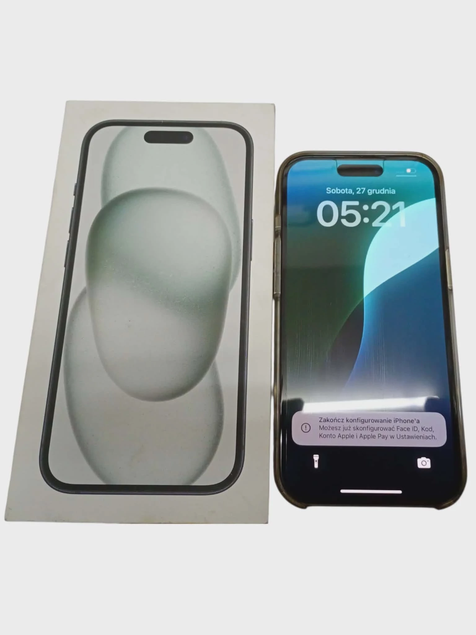 telefon-apple-iphone-15-90kondycji-128gb-sybiru-1-walcz-kwiatek