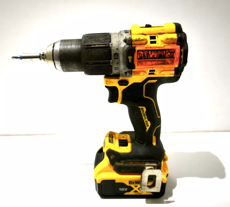 wkretarka-dewalt-dcd805-rodzaj-silnika-204657-221325