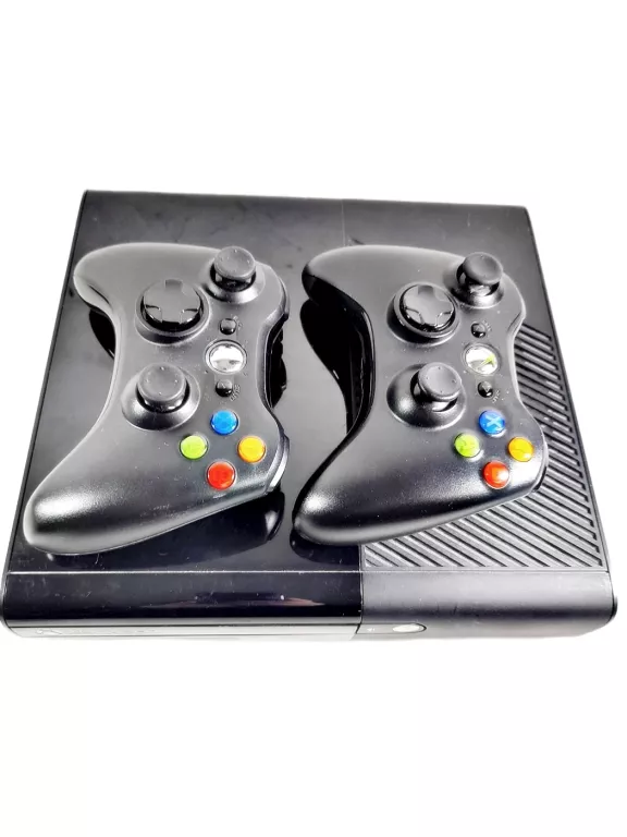 konsola-xbox-360-500-gb-dwa-pady-kinekt-gry-w-zestawie-205998-225574
