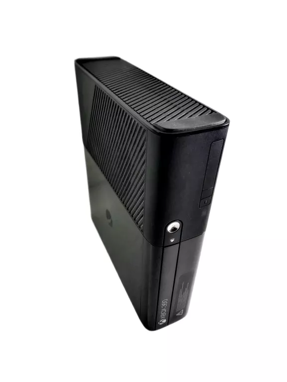 konsola-xbox-360-500-gb-dwa-pady-kinekt-dysk-wbudowana-pamiec-5179-225714