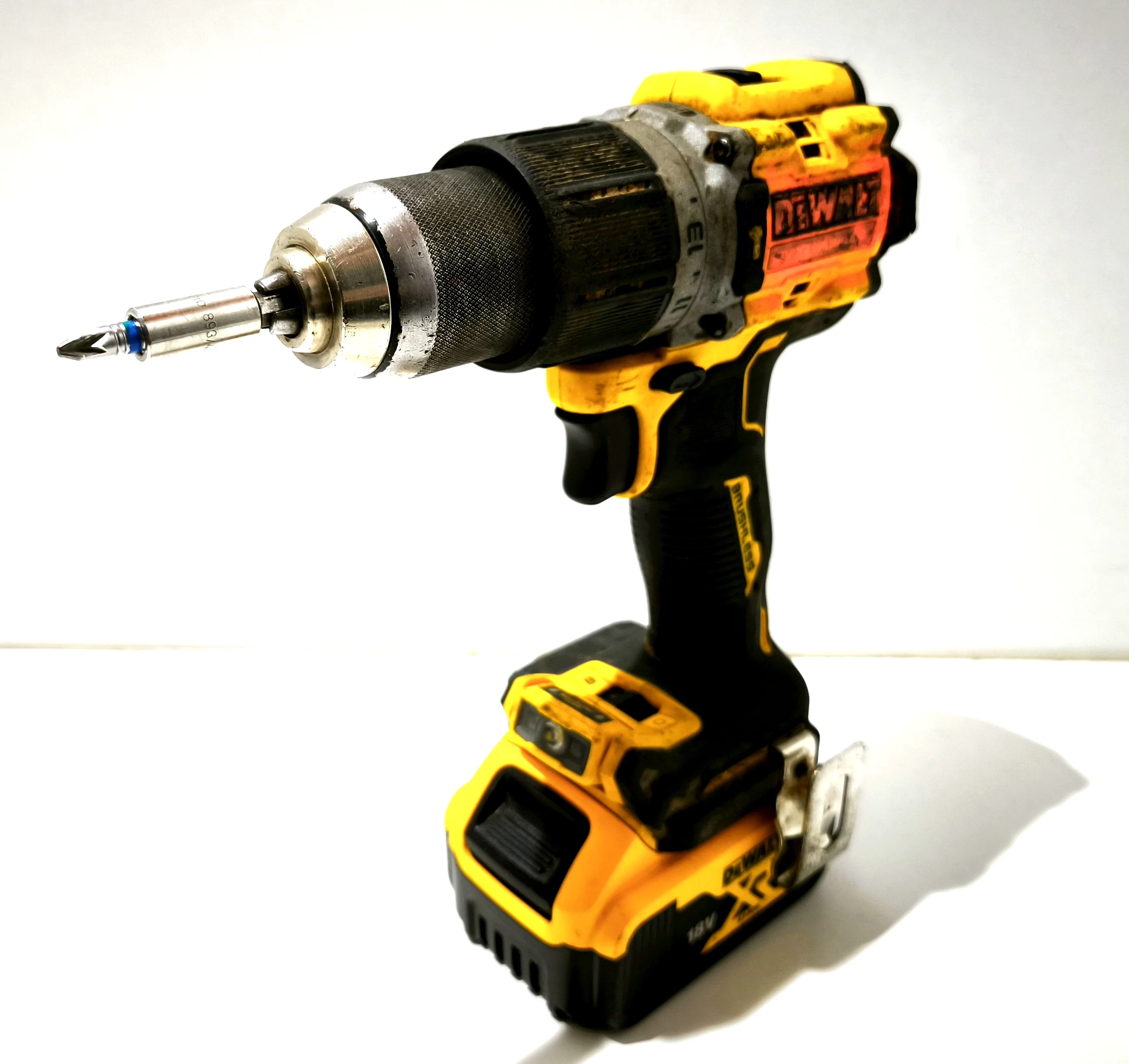 wkretarka-dewalt-dcd805-jana-pawla-ii-41a-warszawa