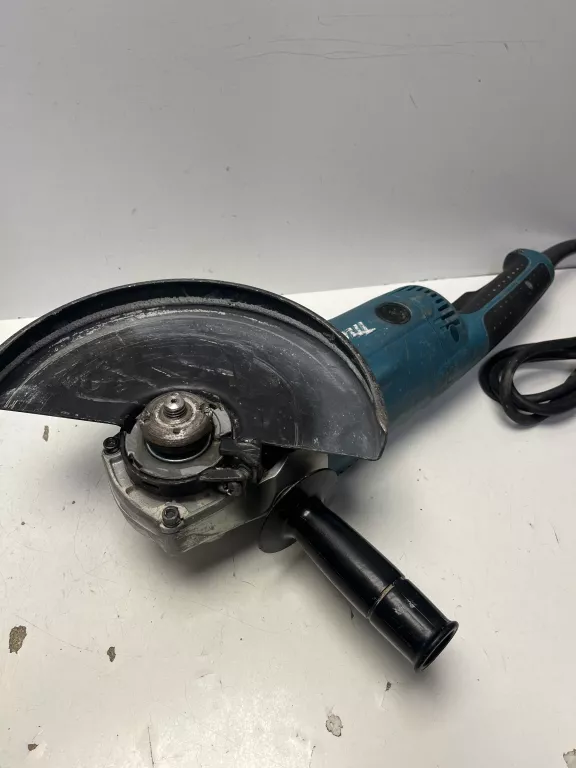 szlifierka-katowa-makita-ga9020r-stan-11323-2