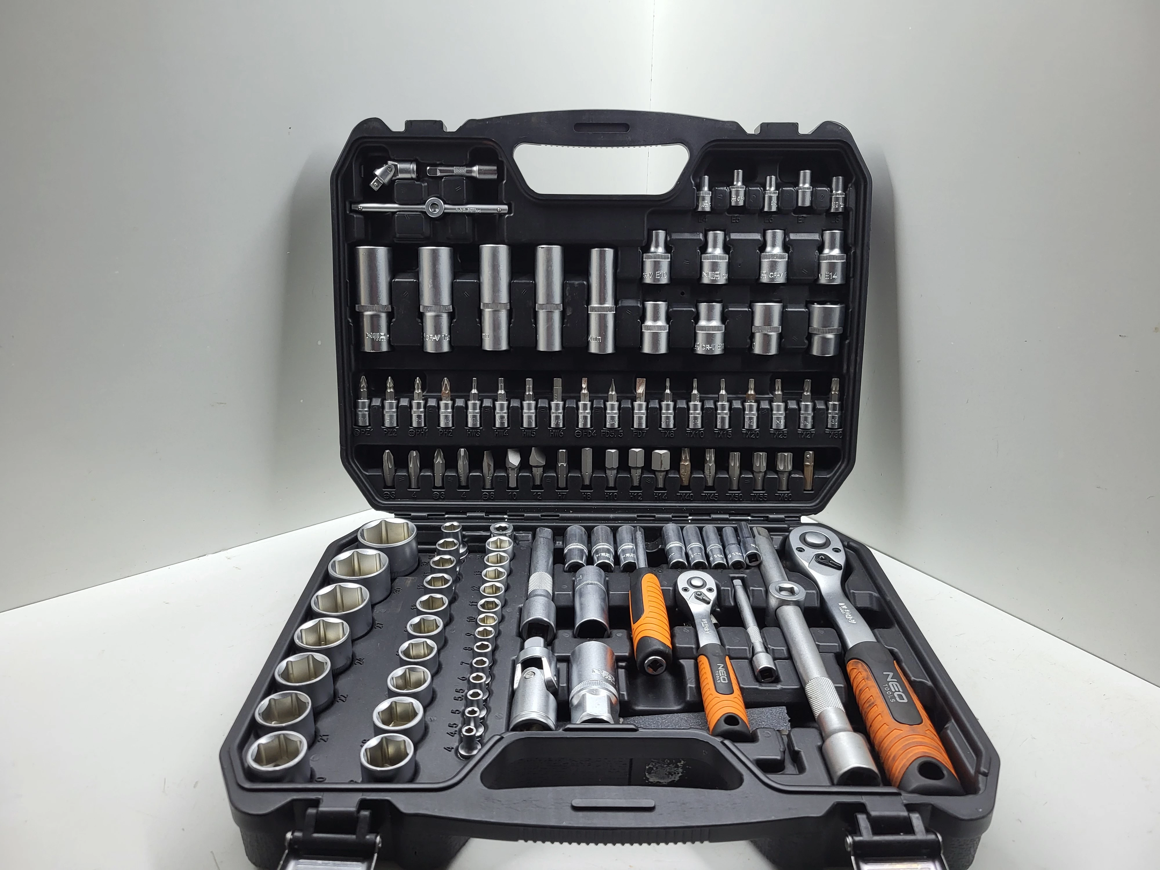 zestaw-kluczy-nasadowych-neo-tools-110-pcs-pl-wolnosci-12-sj-wloclawek