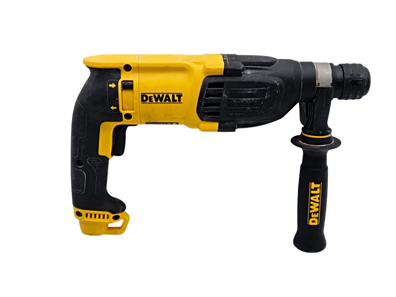 mlotowiertarka-przewodowa-dewalt-d25133-230v-800w-sds-plus-26j-walizka-stan-11323-2