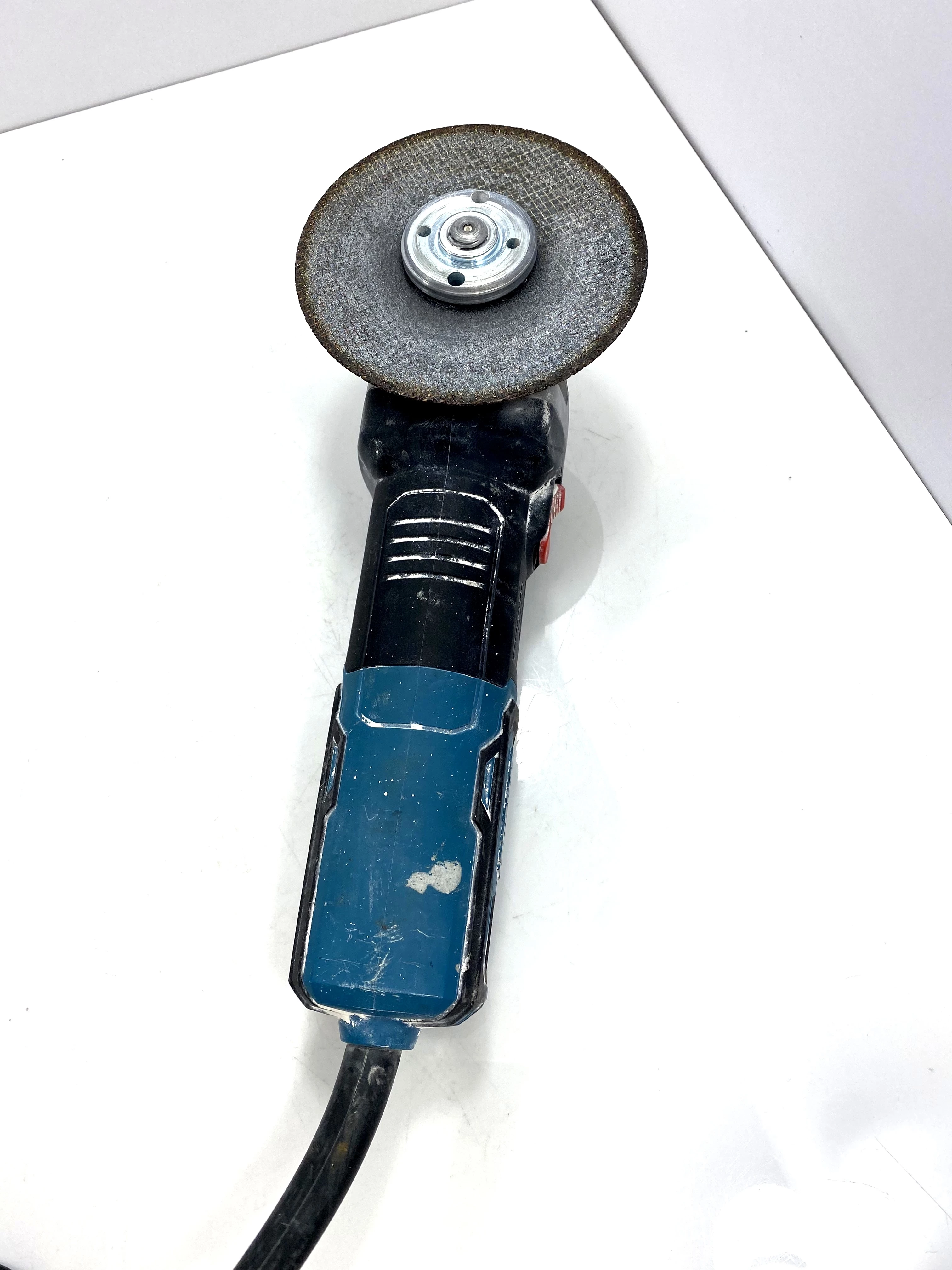 szlifierka-katowa-erbauer-eag900-125-kod-producenta-eag900-125