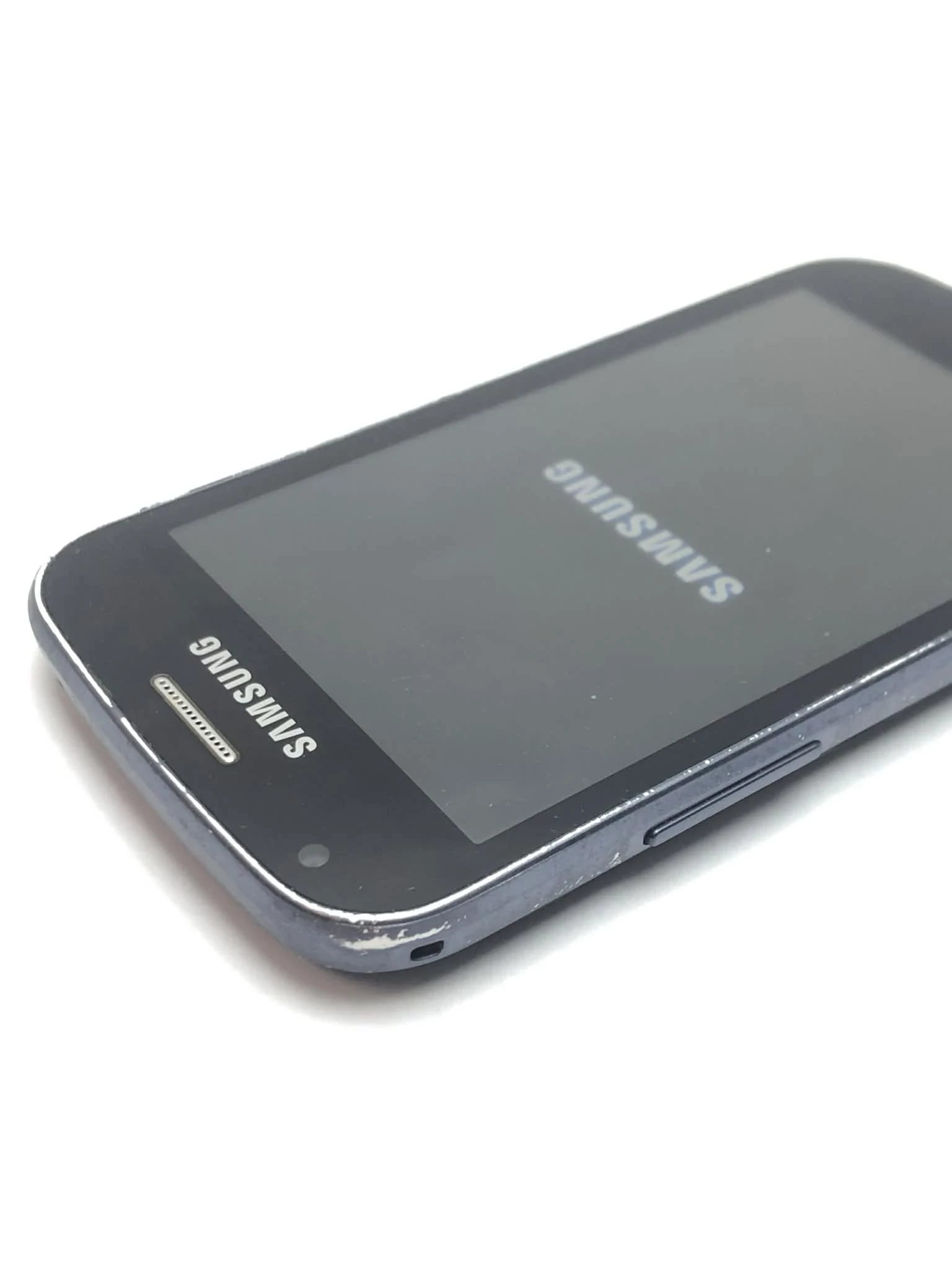 telefon-samsung-galaxy-trend-gt-s7560-przekatna-ekranu-400