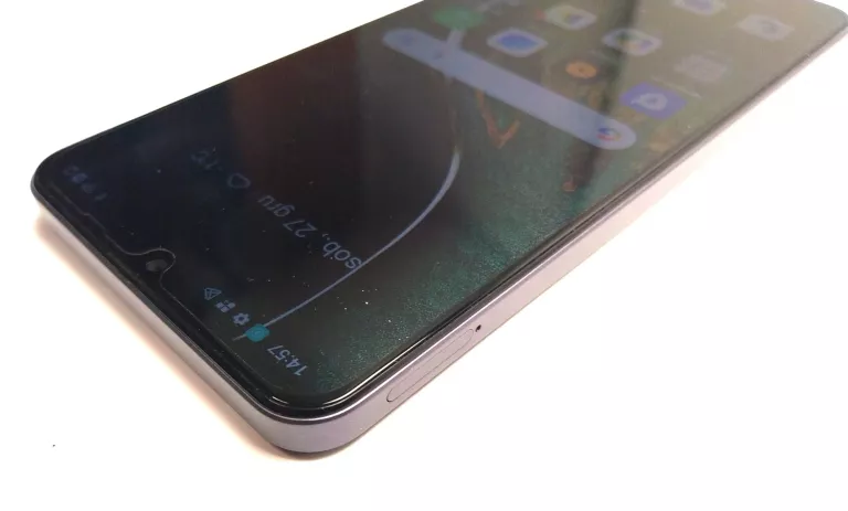 telefon-realme-note-60-364gb-etui-system-operacyjny-4388-1