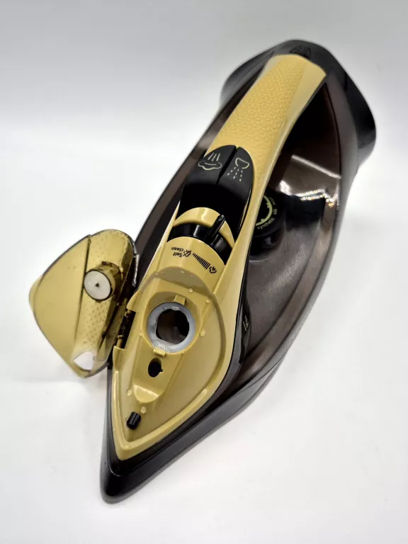 zelazko-parowe-bezprzewodowe-zeegma-ironee-2600w-moc-260000