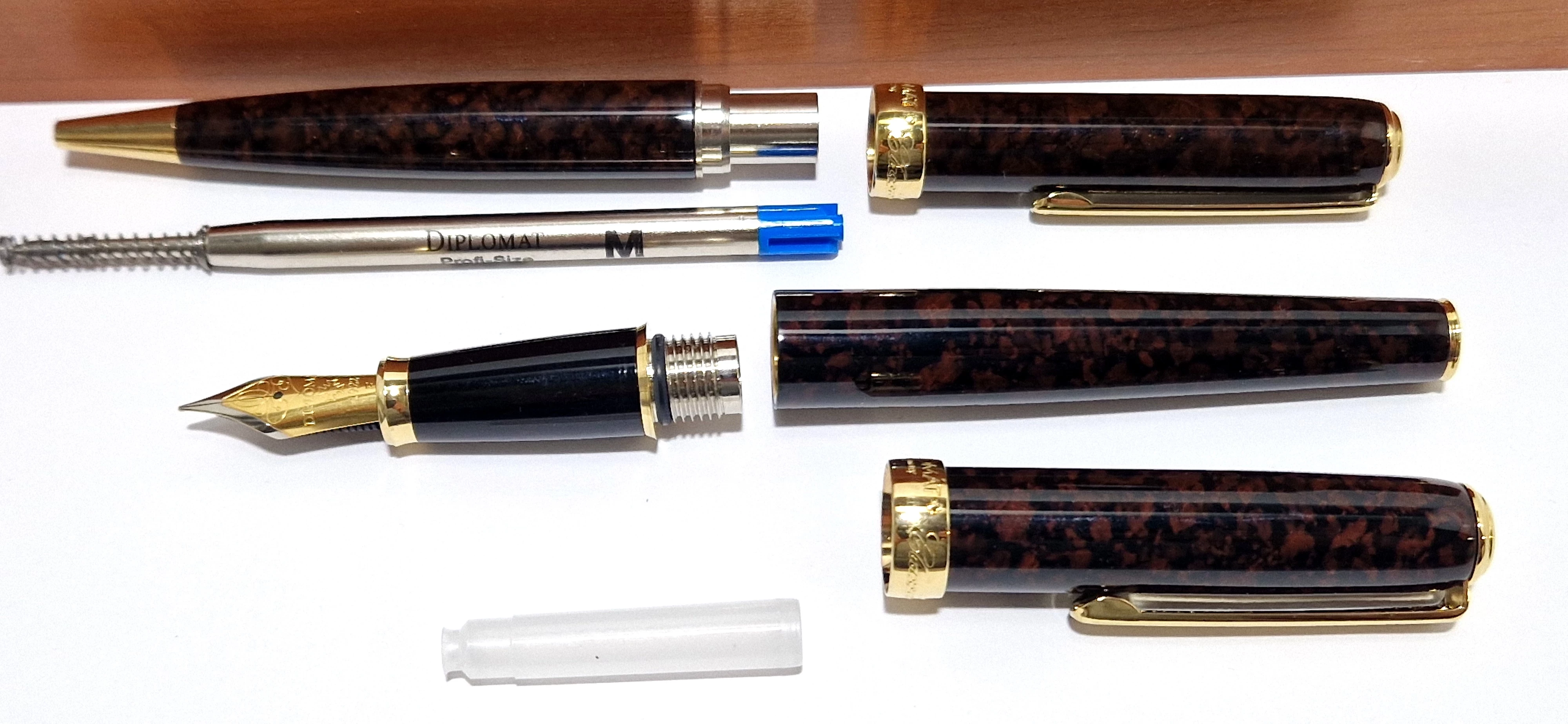 zestaw-diplomat-classic-collection-1922f-piorodlugopiskalamarz-zloto-750-kod-producenta-d20000477