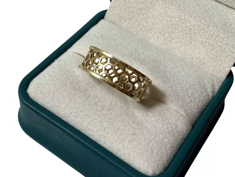 sliczny-zloty-pierscionek-siatka-roz16585275g-material-15835-2