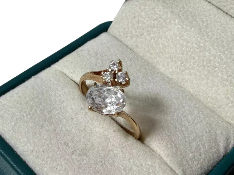 sliczny-zloty-pierscionek-z-cyrkonia-roz14585240g-rodzaj-2205-2