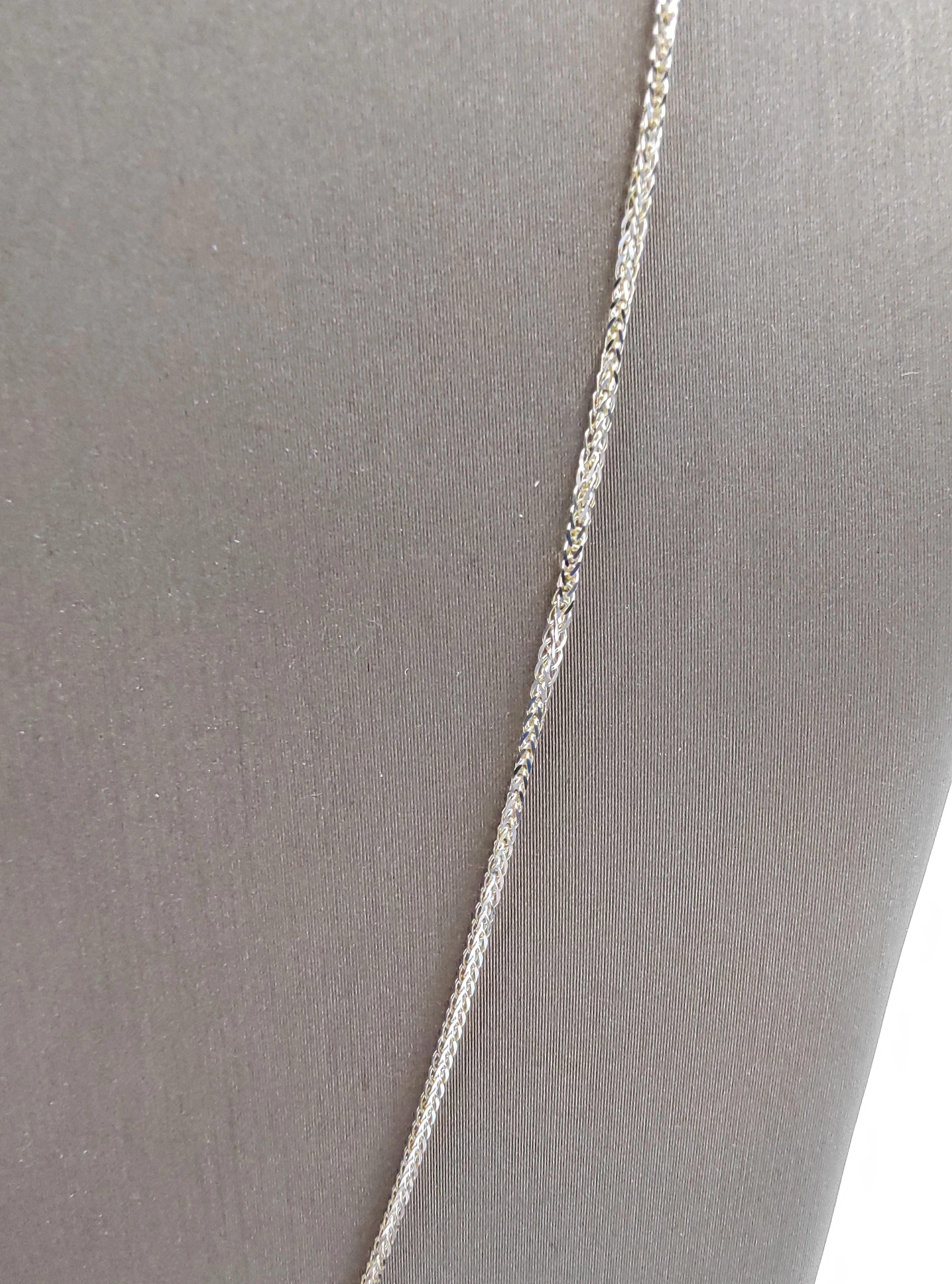 delikatny-zloty-lancuszek-585142g-rodzaj-2205-2