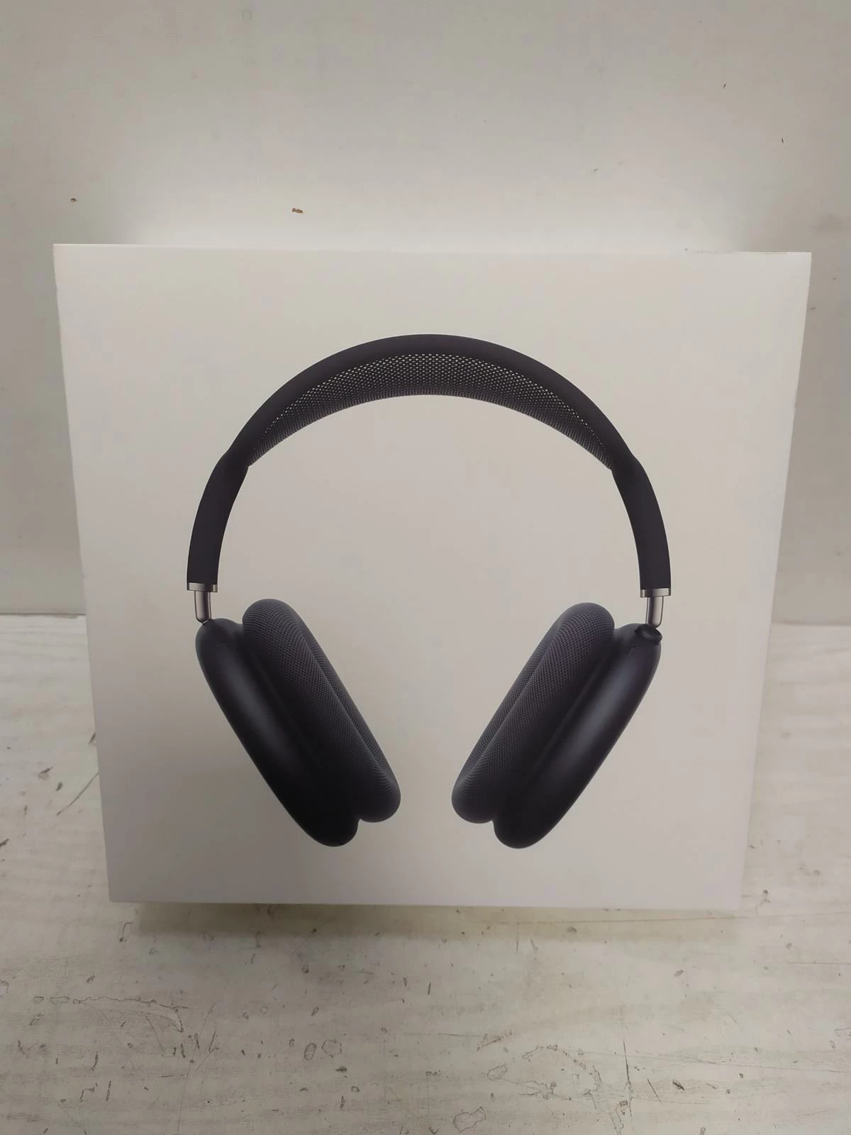 sluchawki-airpods-max-osiedle-kombatantow-7c-krakow