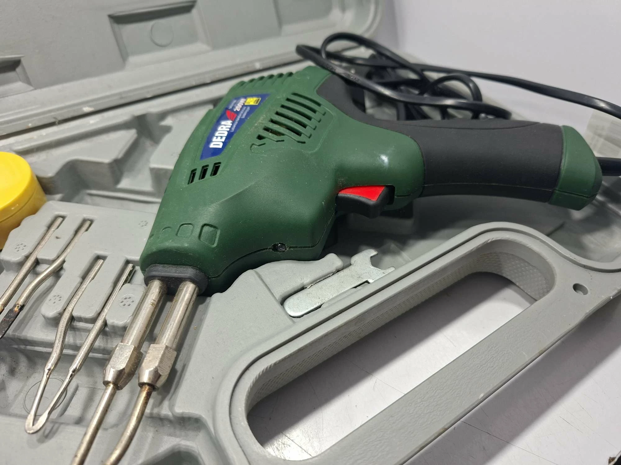 lutownica-dedra-ded7538-200w-walizka-ean-gtin-5902628753809