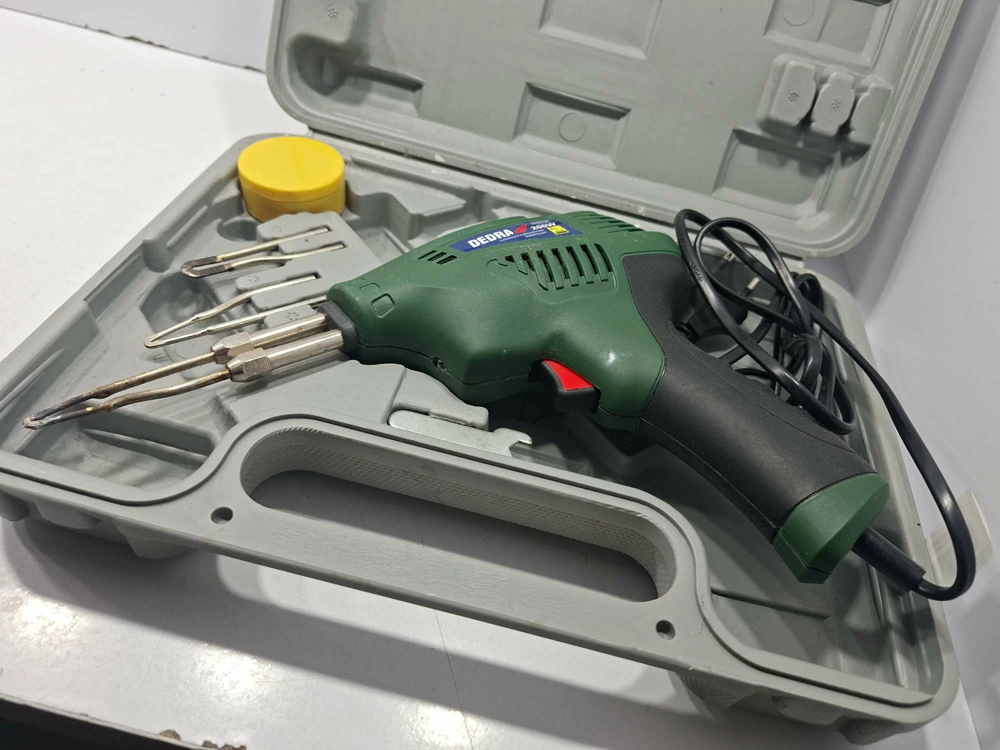 lutownica-dedra-ded7538-200w-walizka-stan-11323-2