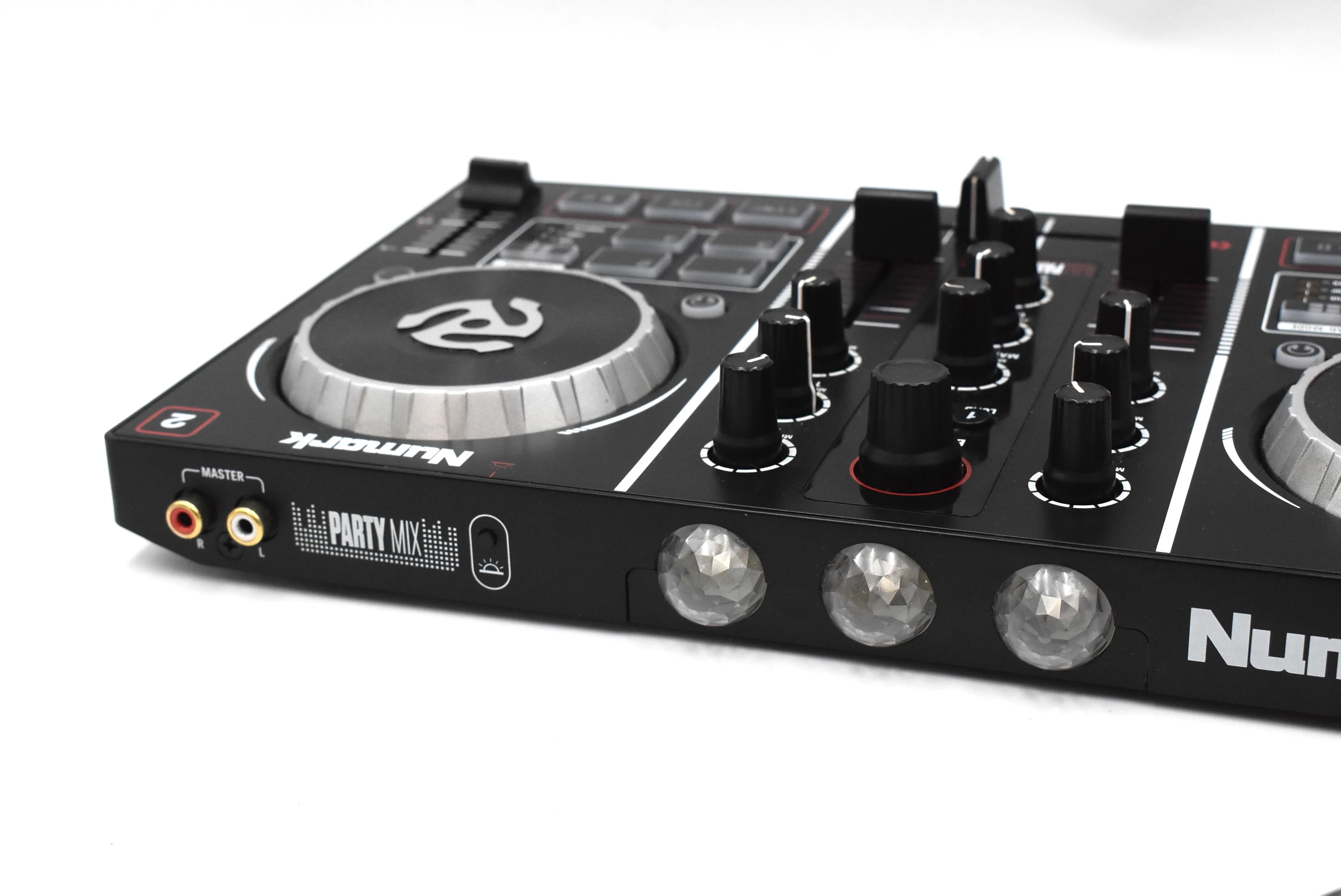 kontroler-dj-numark-partymix-opis-wspolczynnik-sygnalszum-3