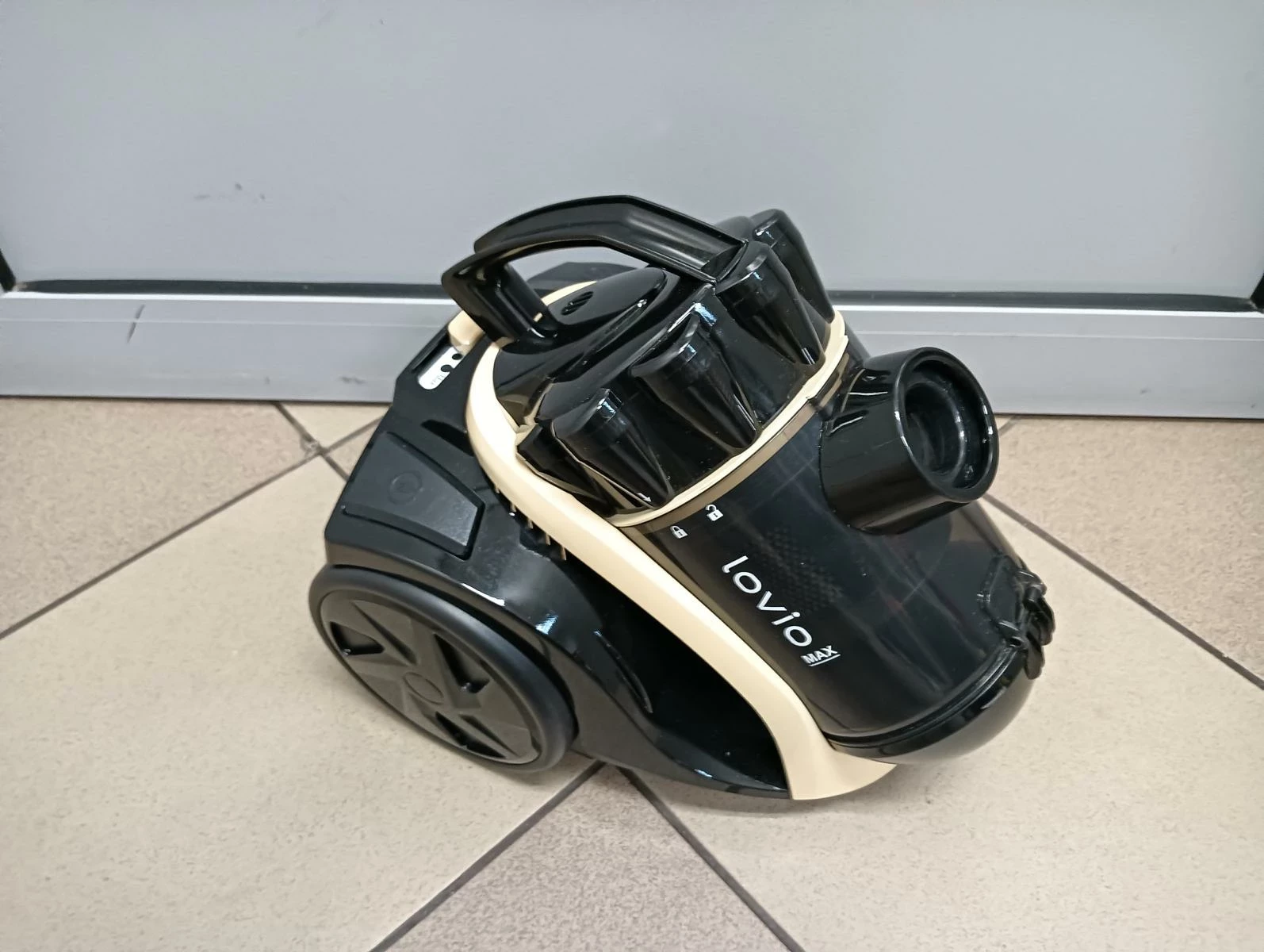 odkurzacz-bezworkowy-lovio-lvcvc001-kolor-dominujacy-129357-3