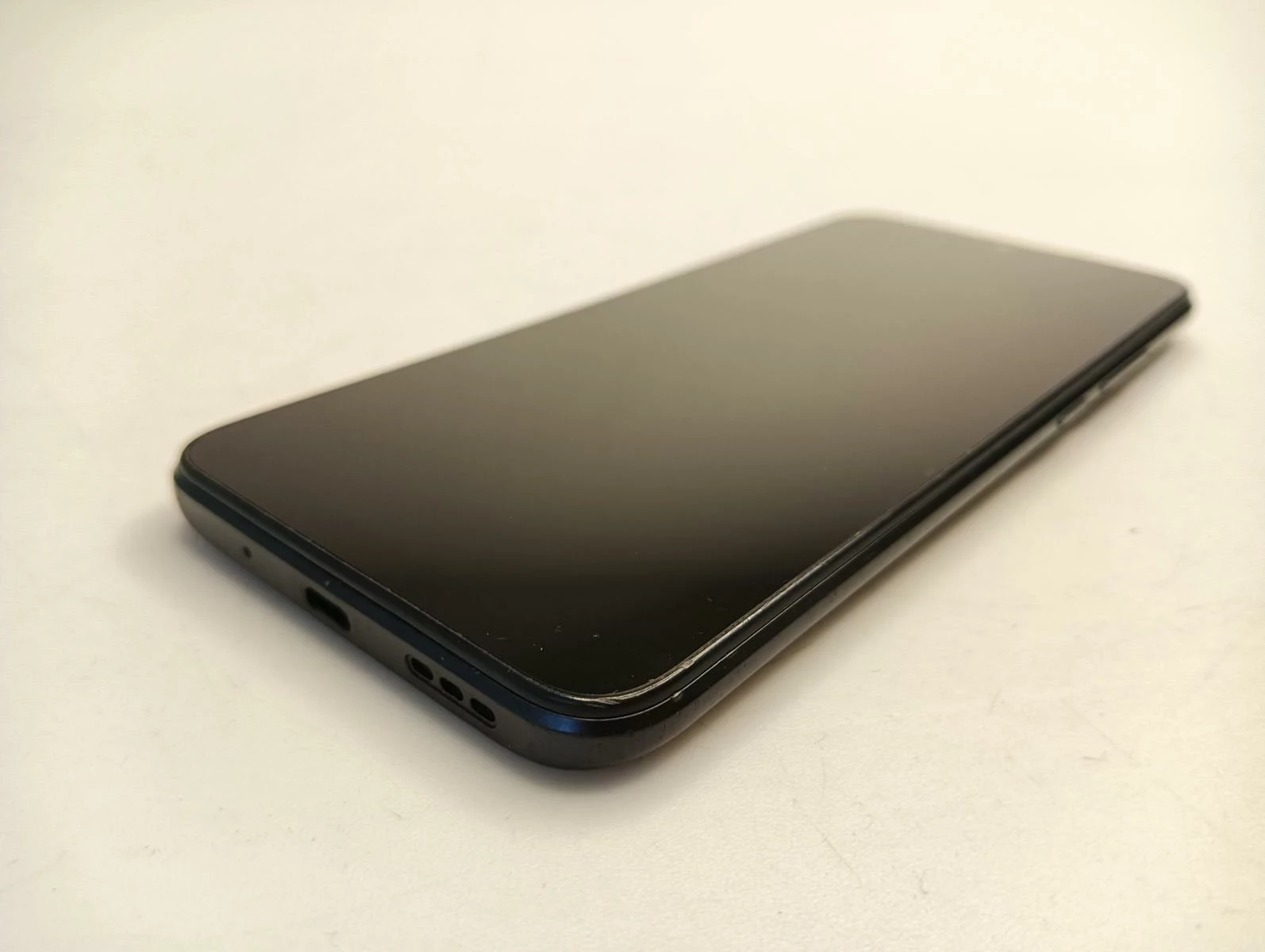 telefon-redmi-9a-232gb-przekatna-ekranu-653