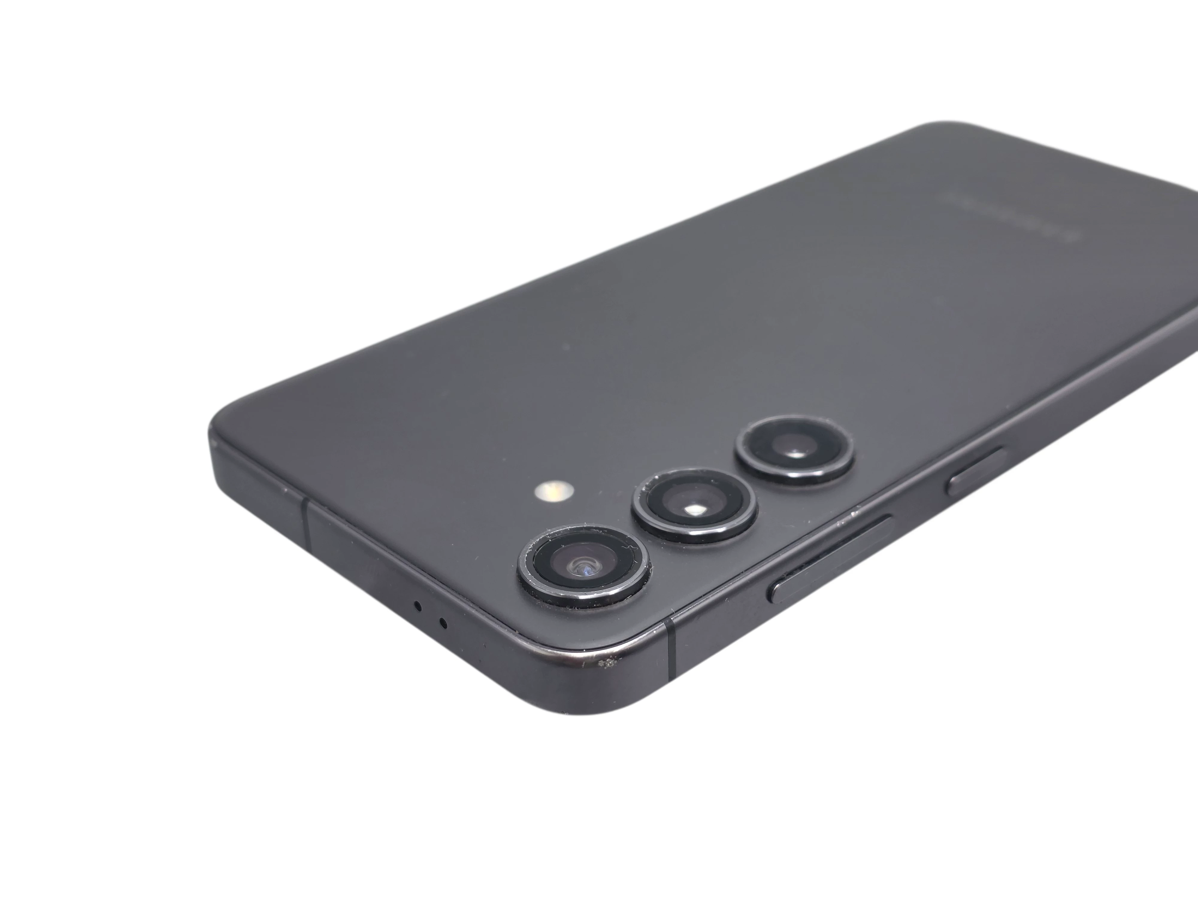 telefon-smartfon-samsung-galaxy-s24-przekatna-ekranu-620