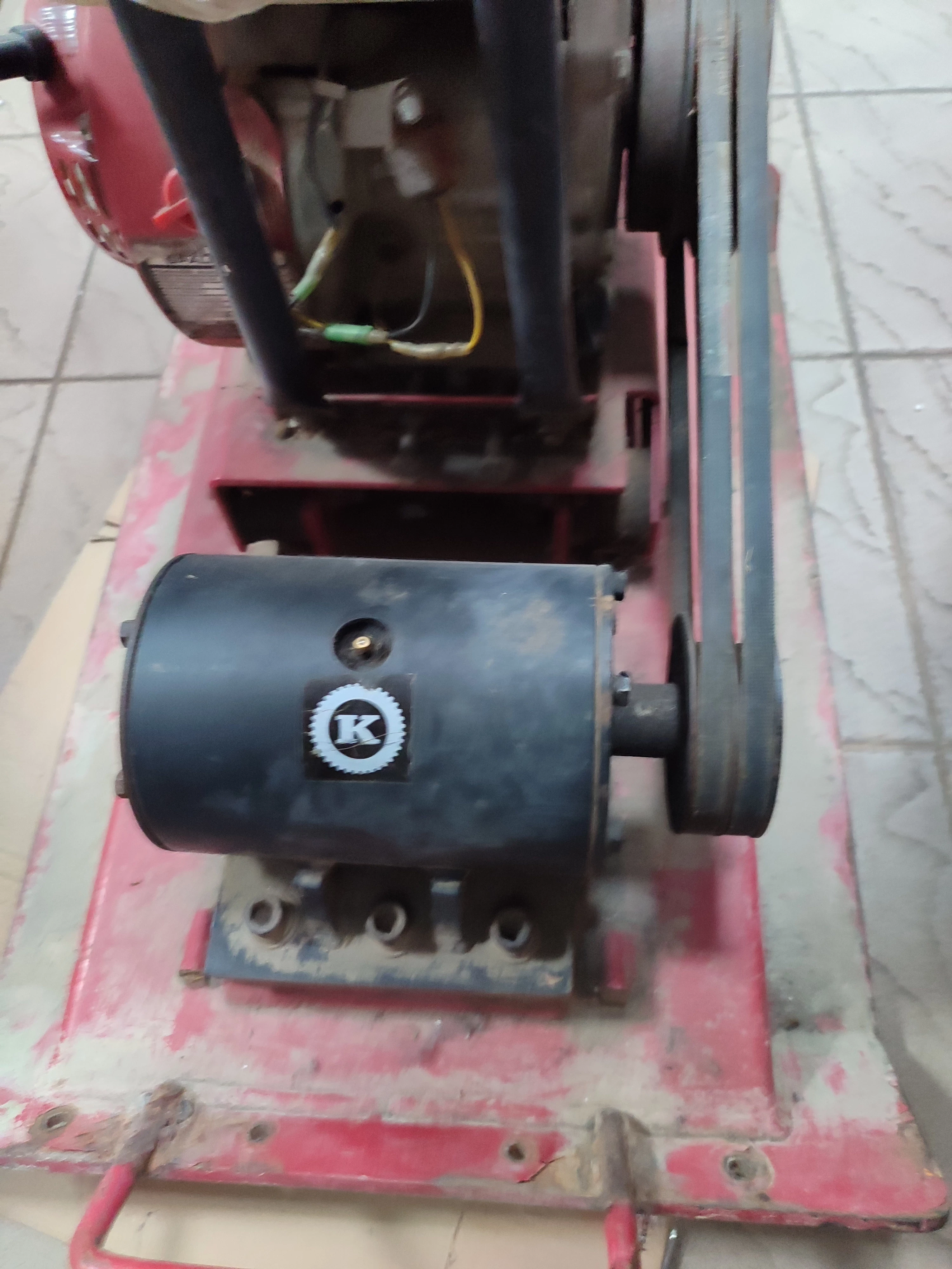 zageszczarka-plytowa-110kg-marka-248811-958954