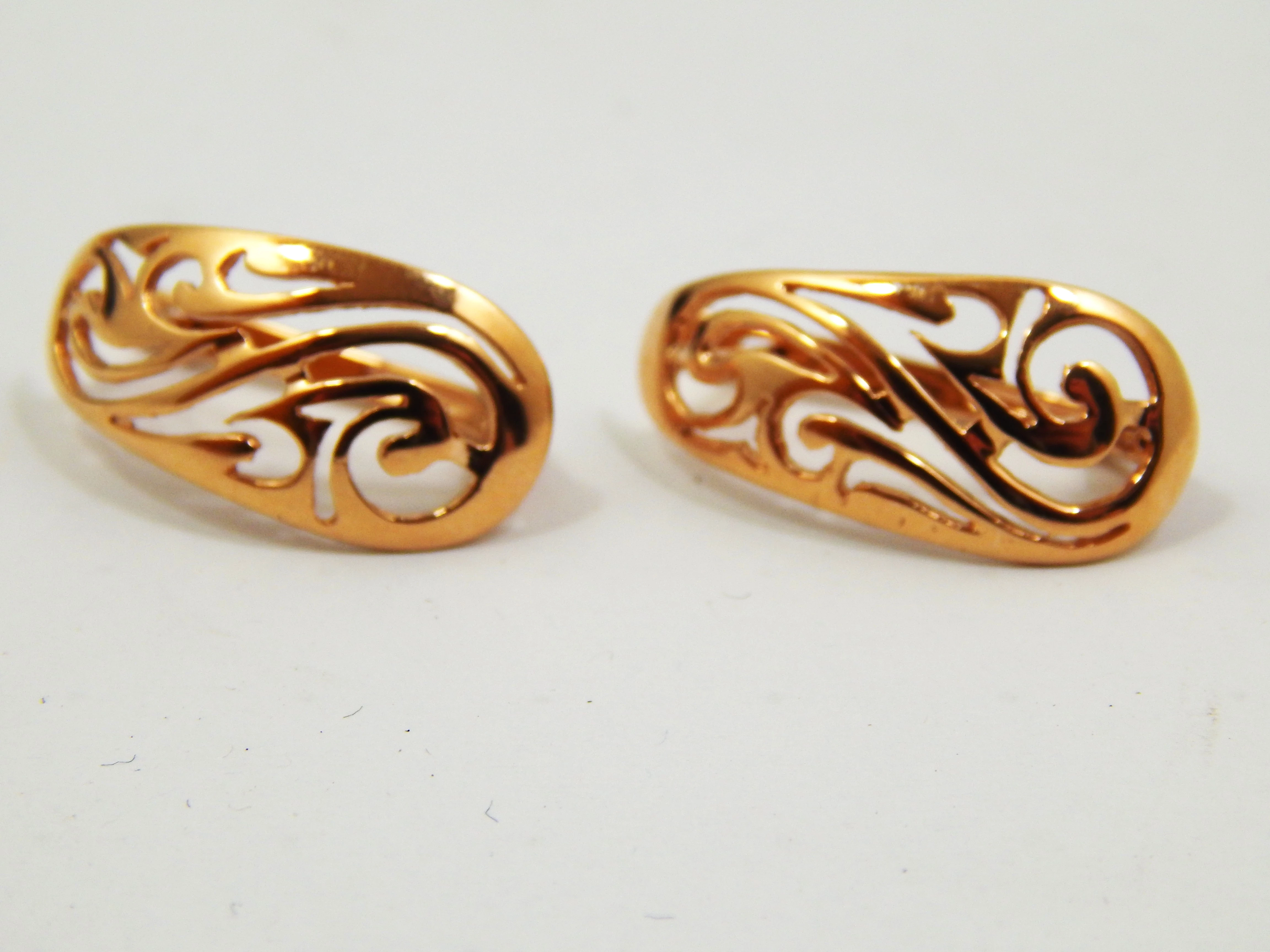 zlote-kolczyki-p585-w433-chrusciela-17-warszawa-dz-matuszewicz-spj