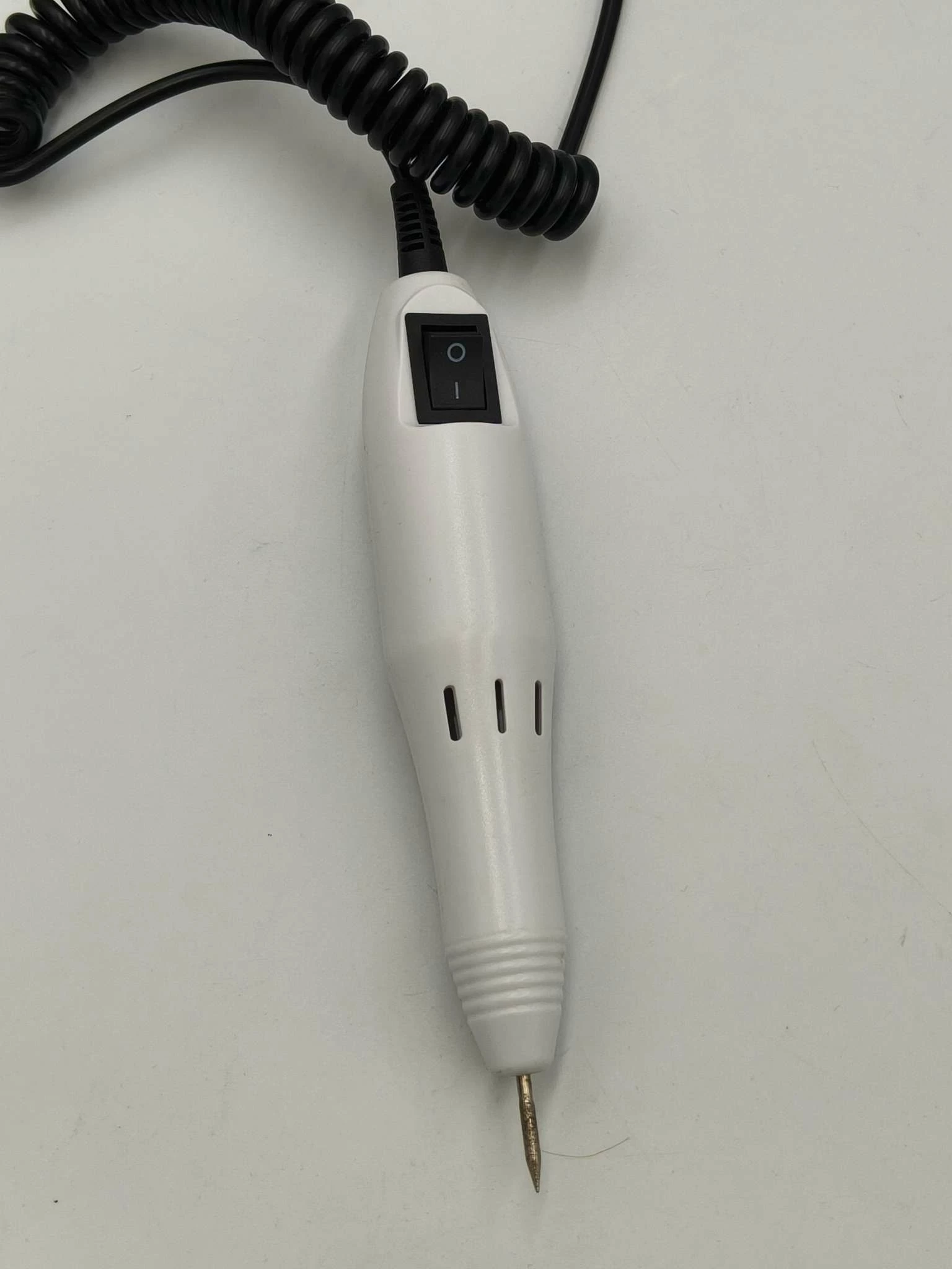 frezarka-do-paznokci-mecedes-2000-w-pudelku-zasilanie-209566-1