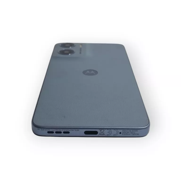 telefon-motorola-moto-e15-64gb-kod-producenta-pb6s0013fr