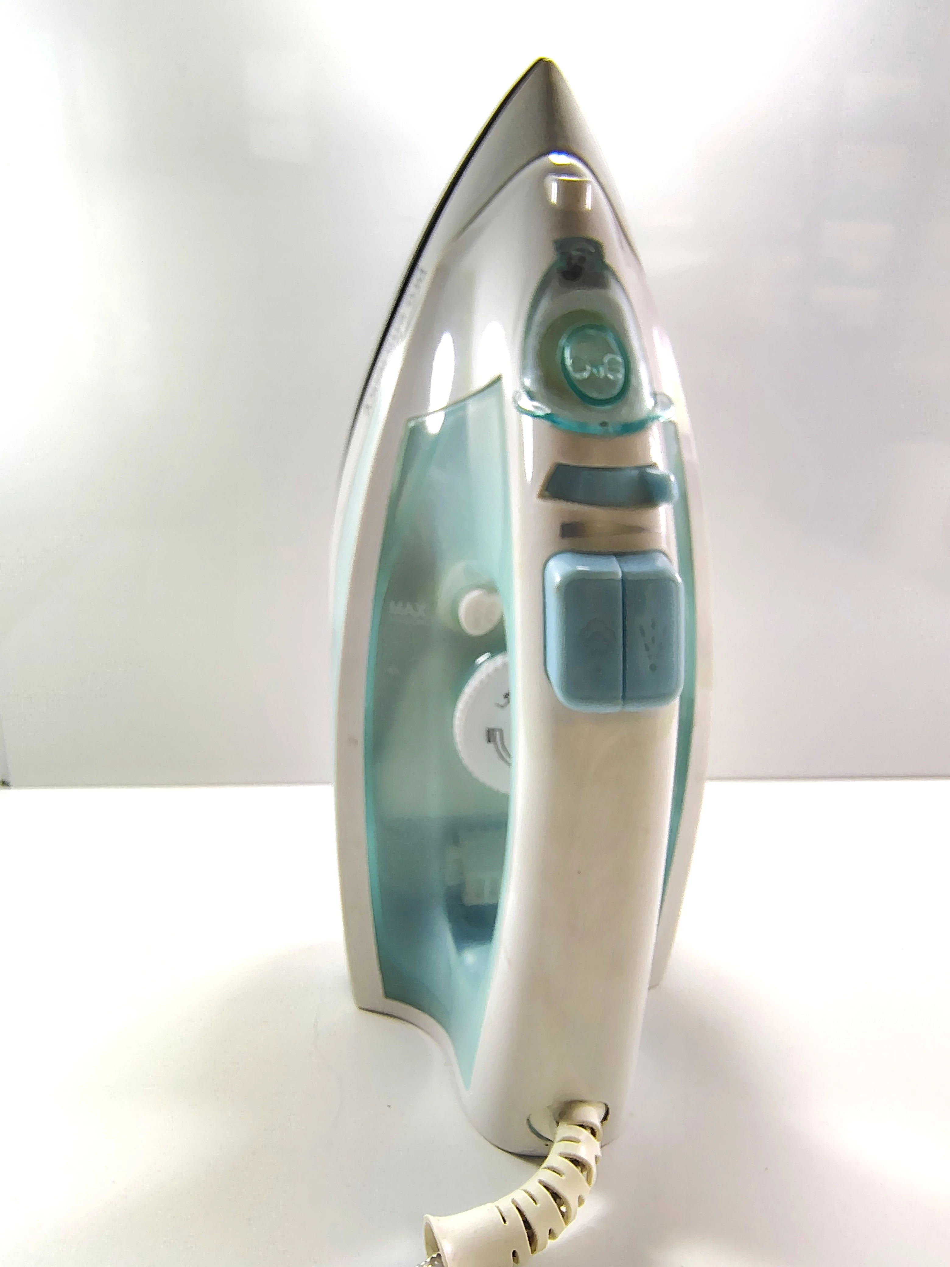 zelazko-ze-stopa-ceramiczna-pro-efficiency-ean-gtin-4311536117480