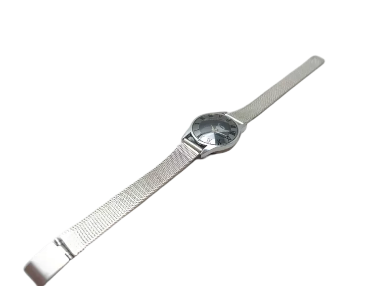 srebrny-zegarek-paris-3-maja-36-lokal-b-zabrze-sj