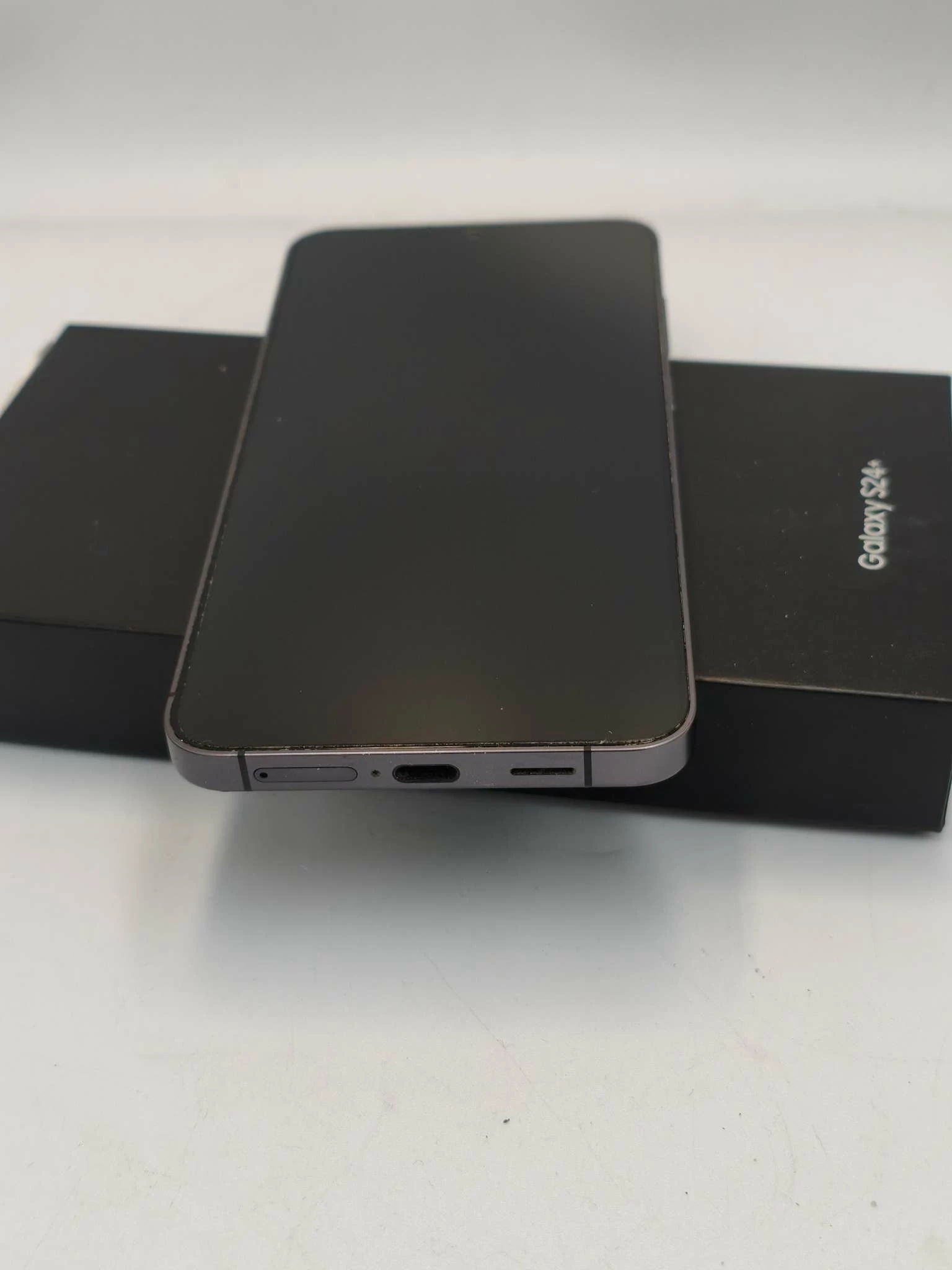 telefon-samsung-galaxy-s24-256-gb-zestaw-kod-producenta-sm-s926bzkdeue