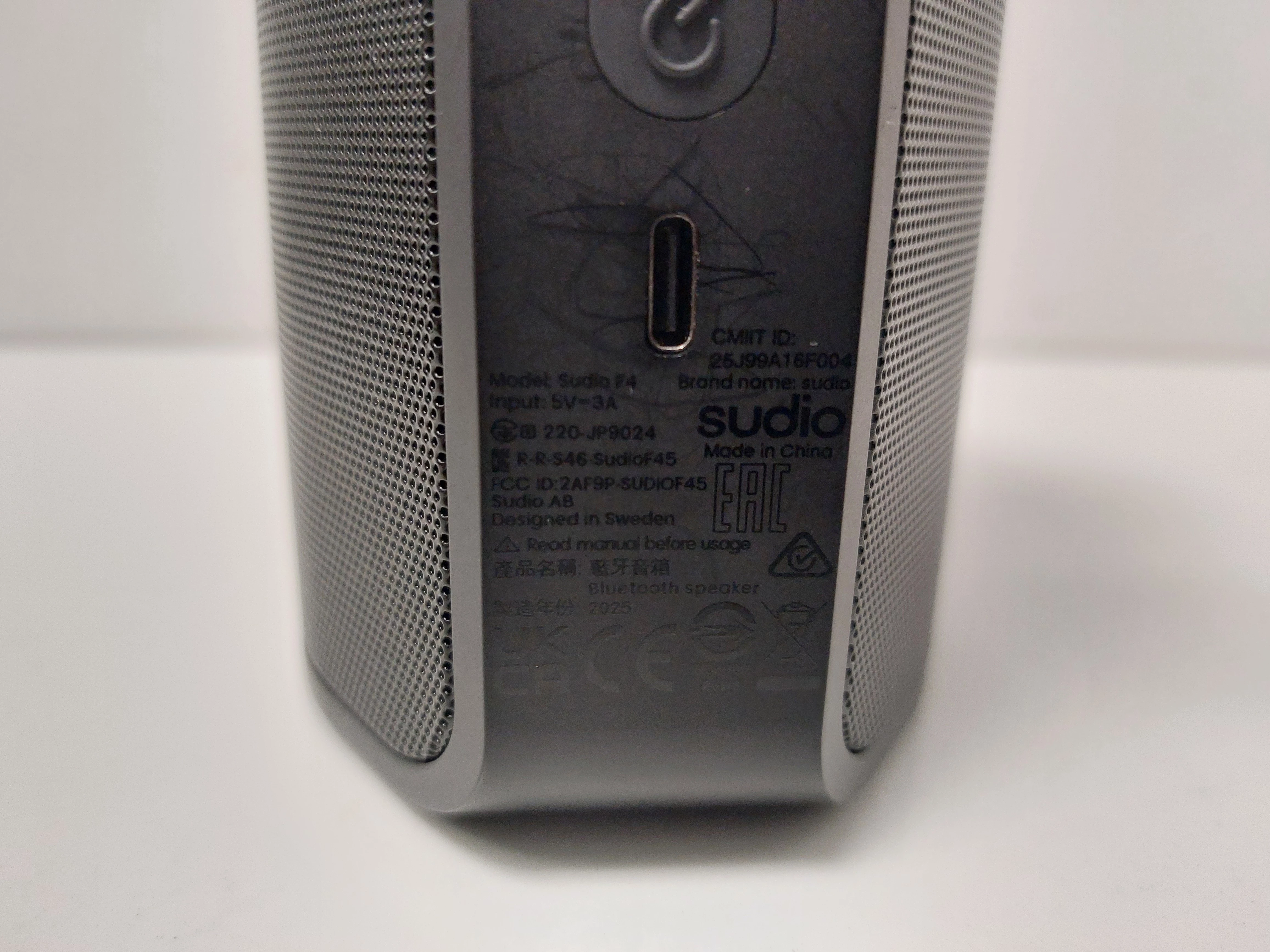 glosniki-audio-sudio-f4-polecam-kod-producenta-f4