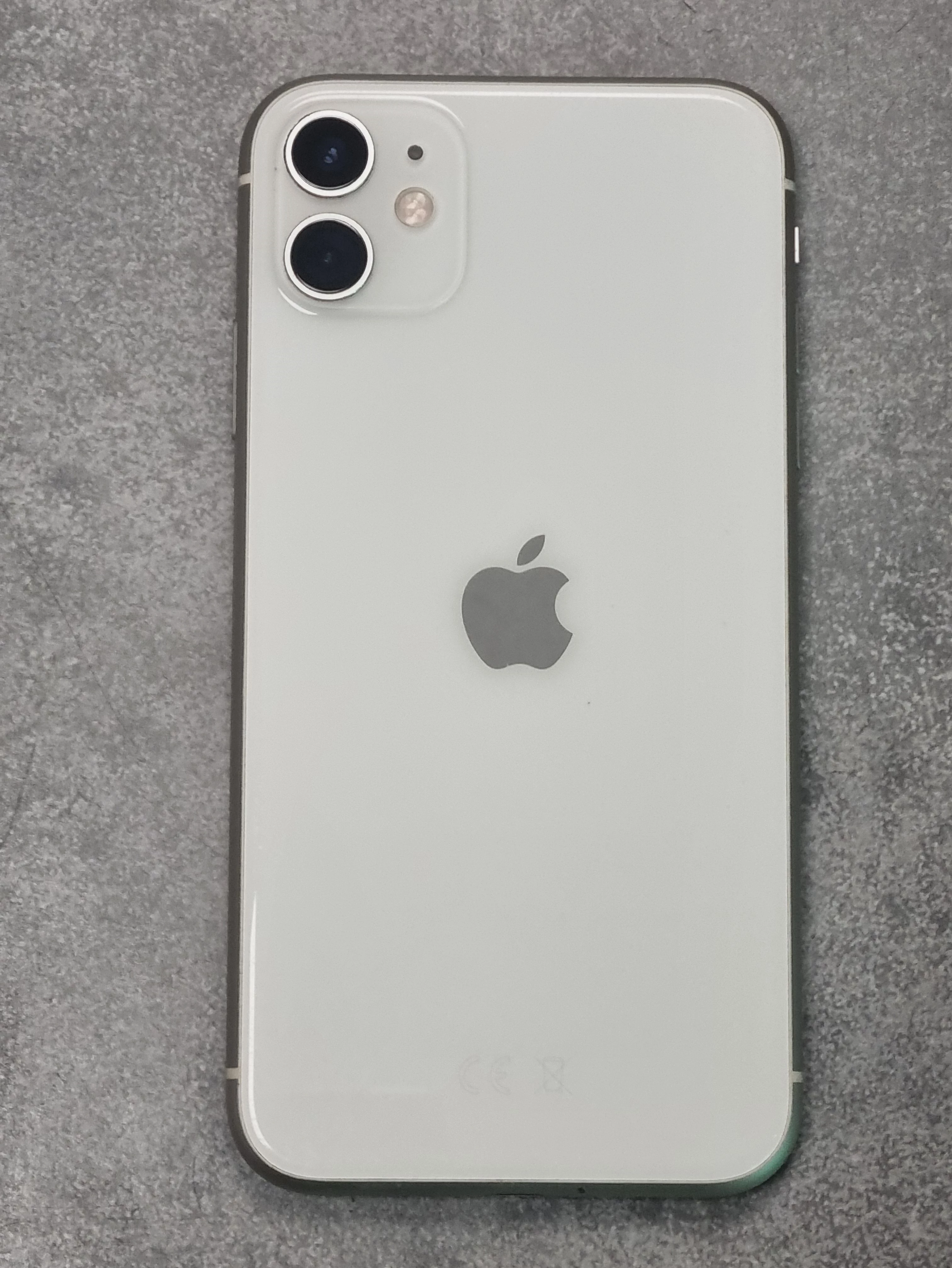 telefon-apple-iphone-11-128gb-73-pojemnosc-akumulatora-3110