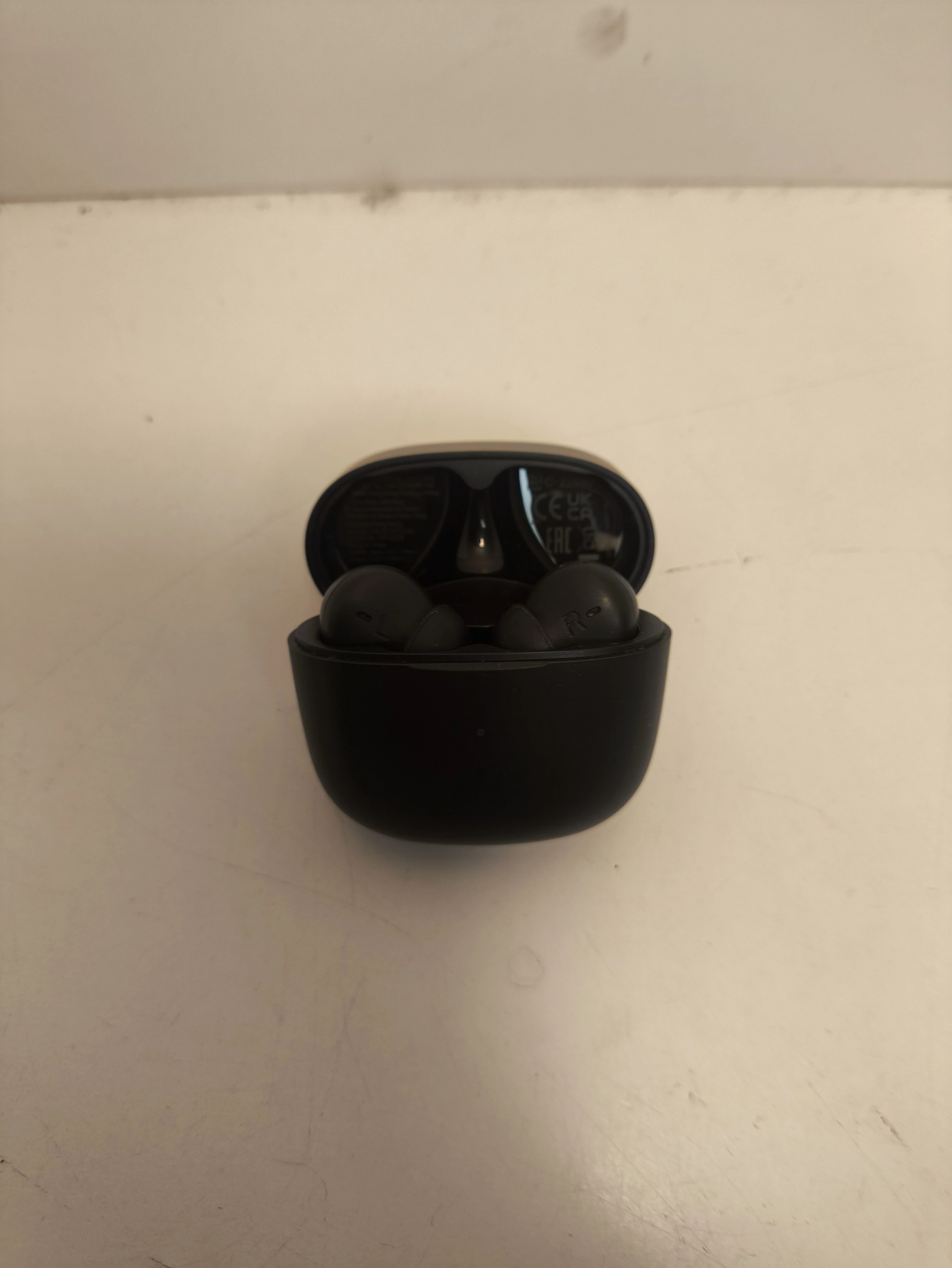 sluchawki-bezprzewodowe-philips-tat2206bk-kolor-dominujacy-129357-3