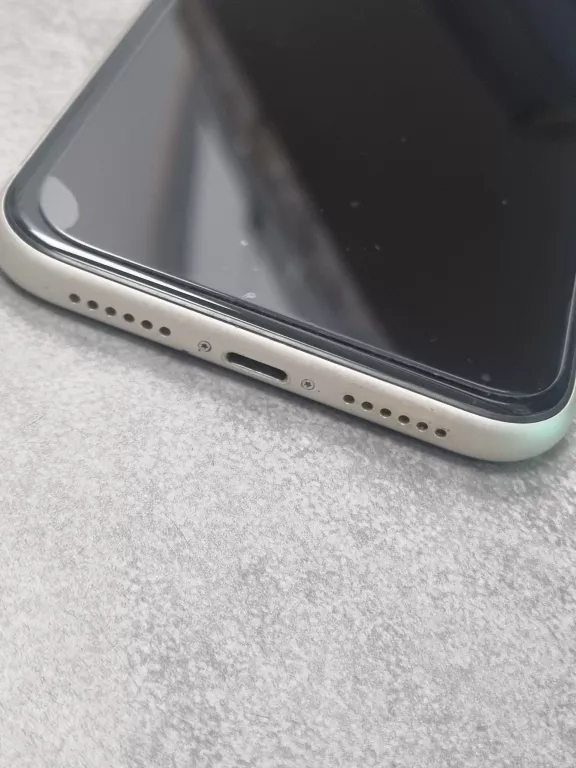 telefon-apple-iphone-11-128gb-73-kod-producenta-mhdj3pma