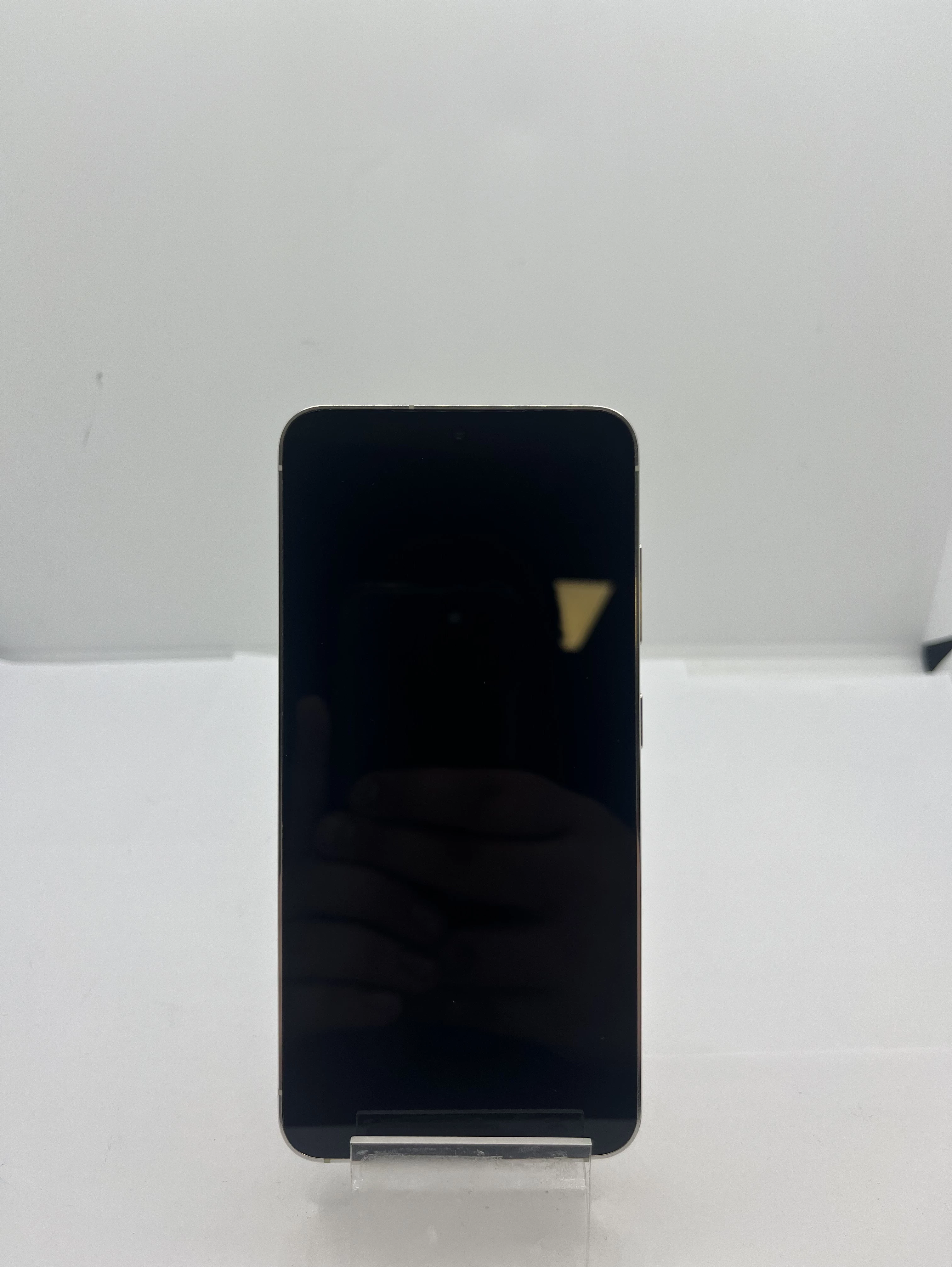 telefon-samsung-galaxy-s23-stan-11323-2