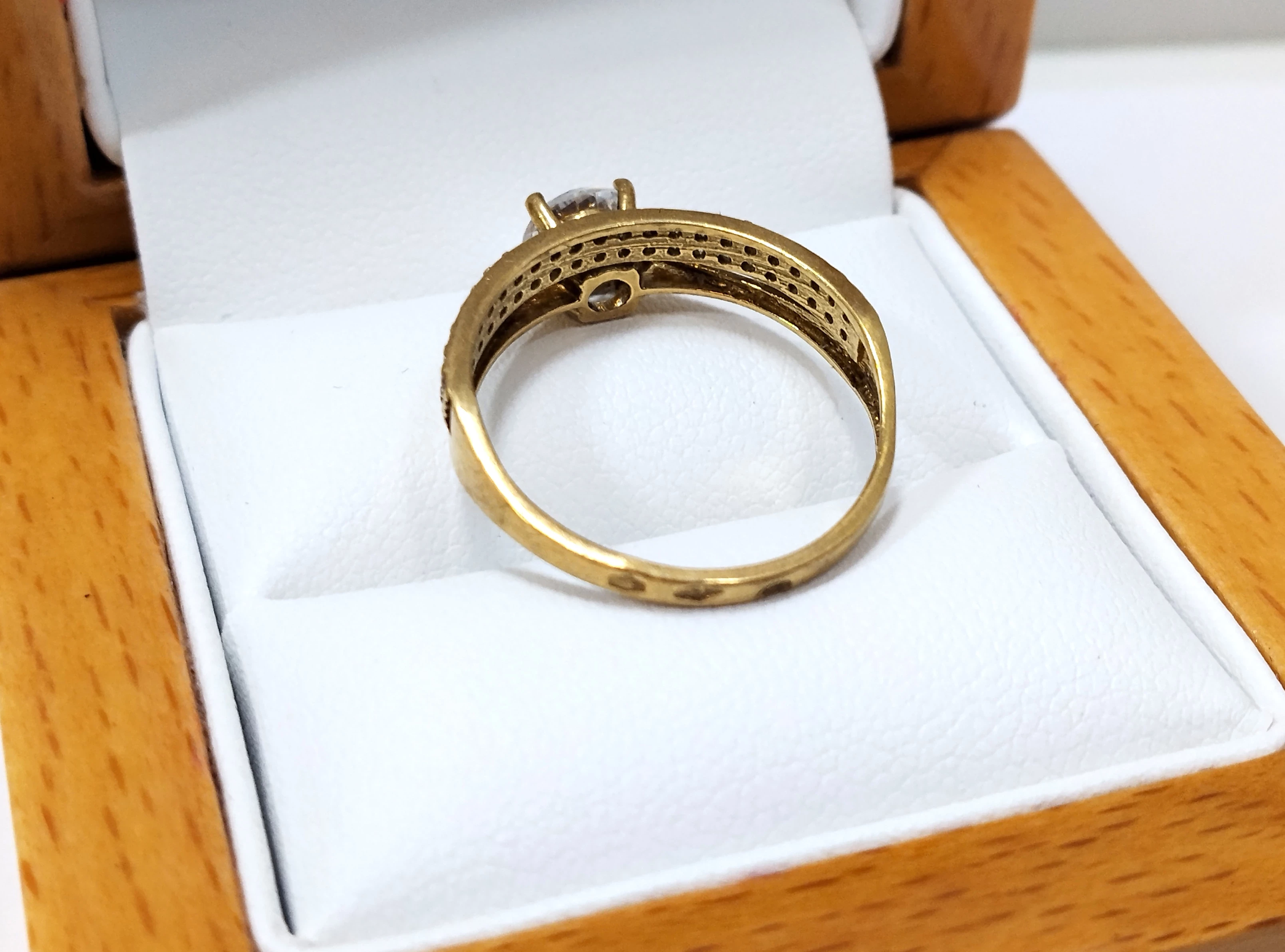 zloty-pierscionek-z-cyrkonia-333-236g-r19-rozmiarsrednica-wew-mm-372-22